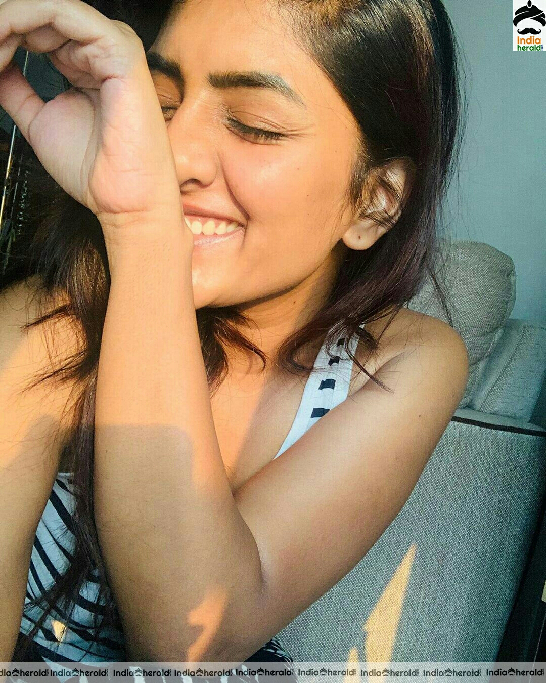 Dusky Babe Eesha Rebba Quarantine photos