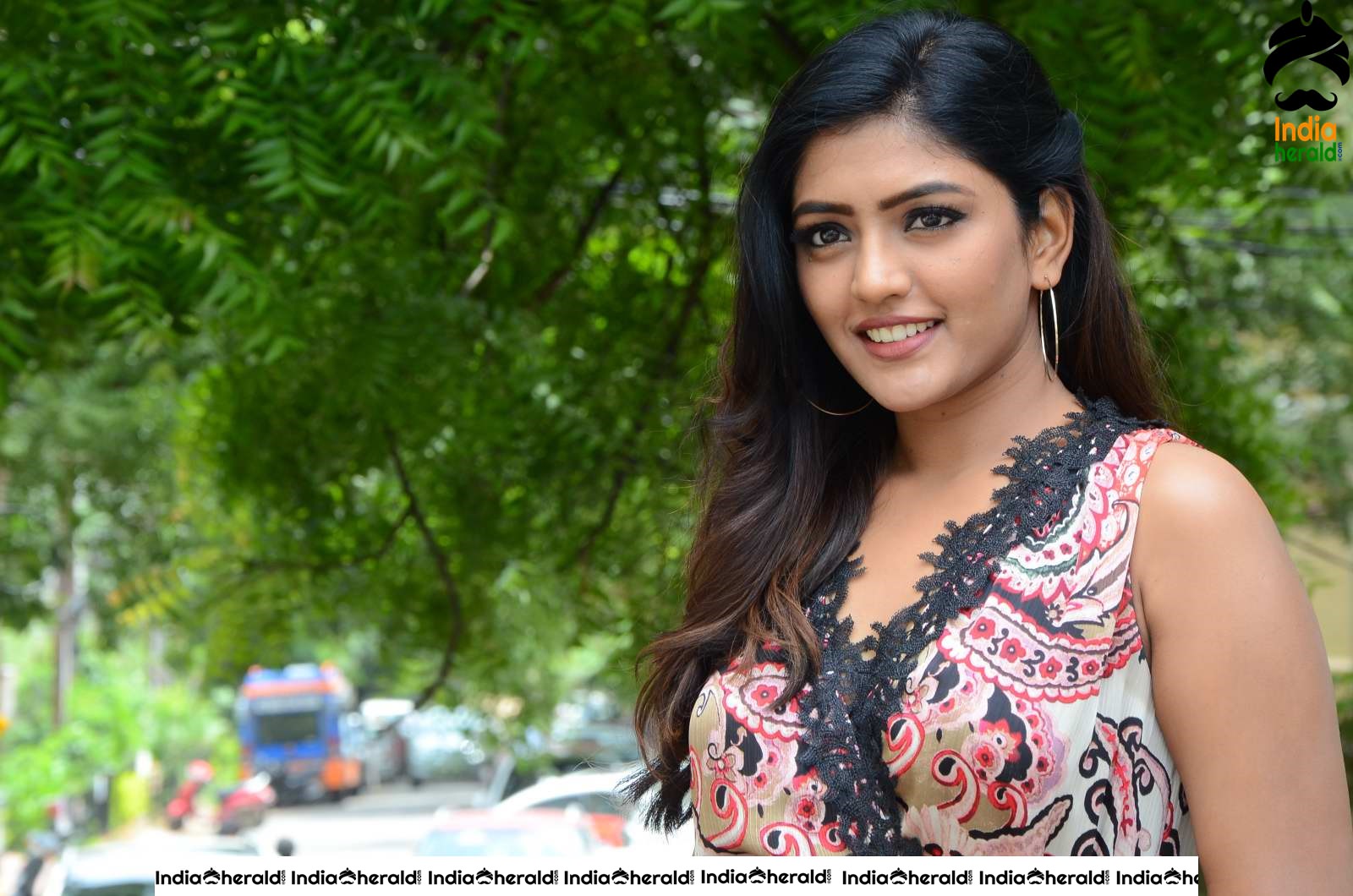 Dusky Beauty Eesha Rebba Latest Pics Compilation