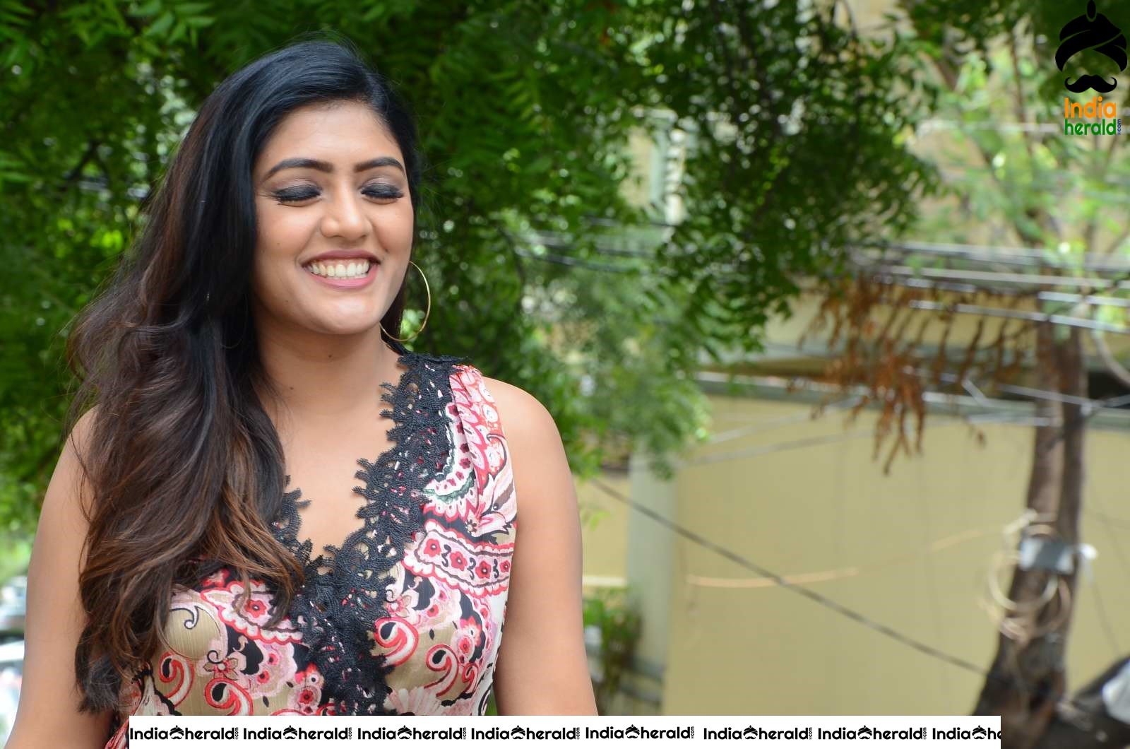 Dusky Beauty Eesha Rebba Latest Pics Compilation