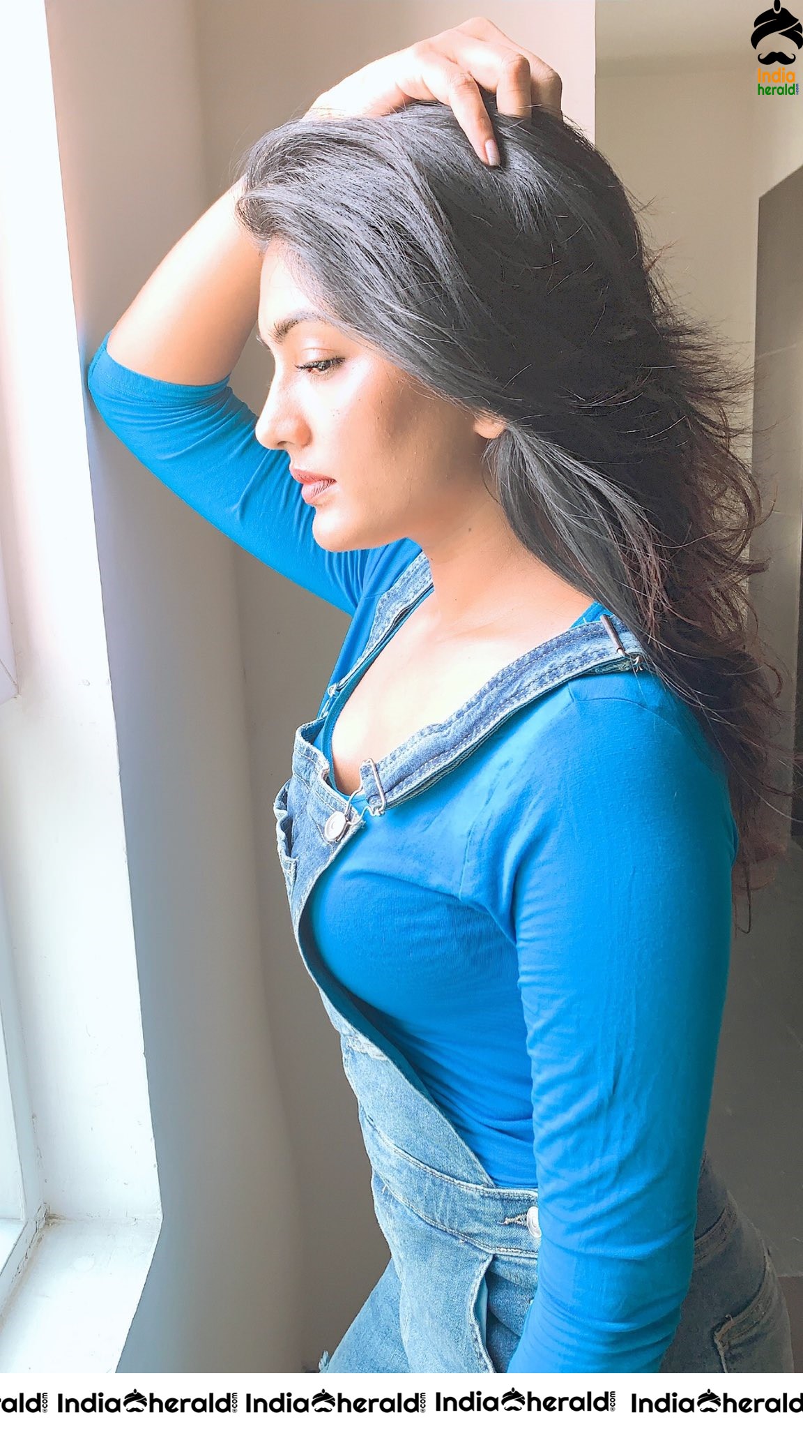 Eesha Rebba Cute Latest Mesmerizing Photos
