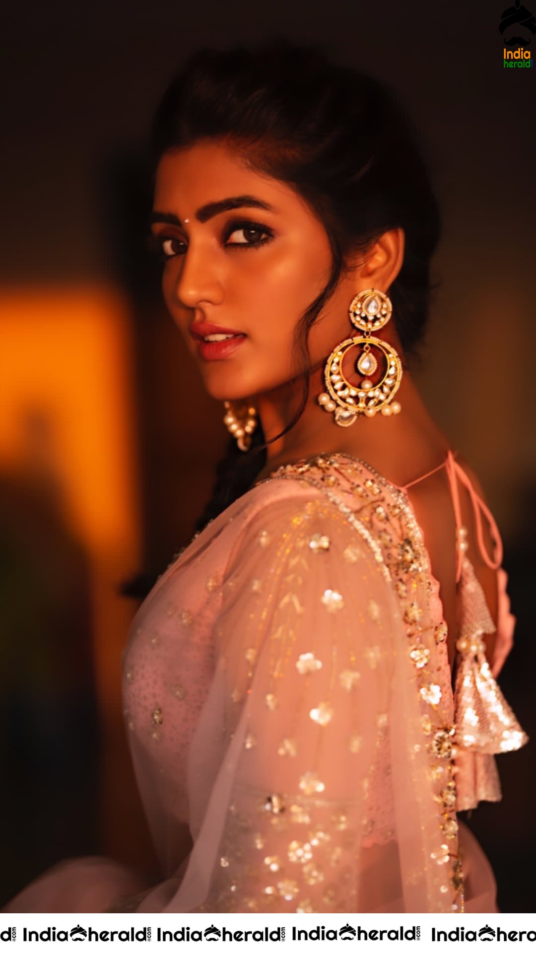 Eesha Rebba Cute Latest Mesmerizing Photos