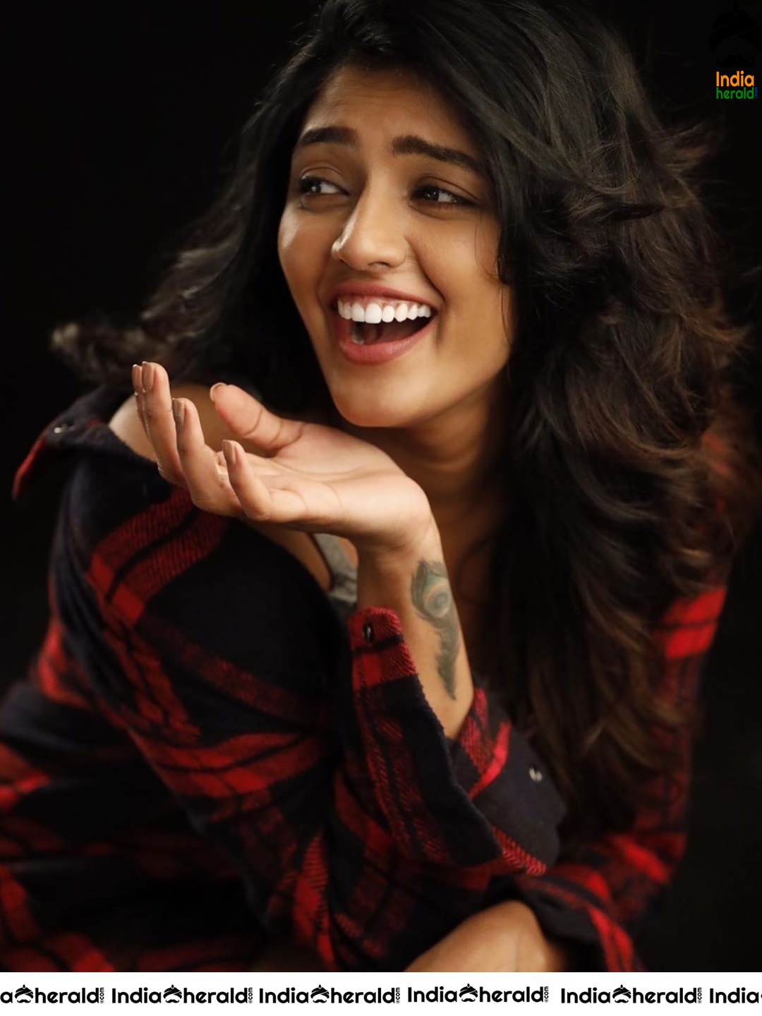 Eesha Rebba Latest Hot Photos Compilation