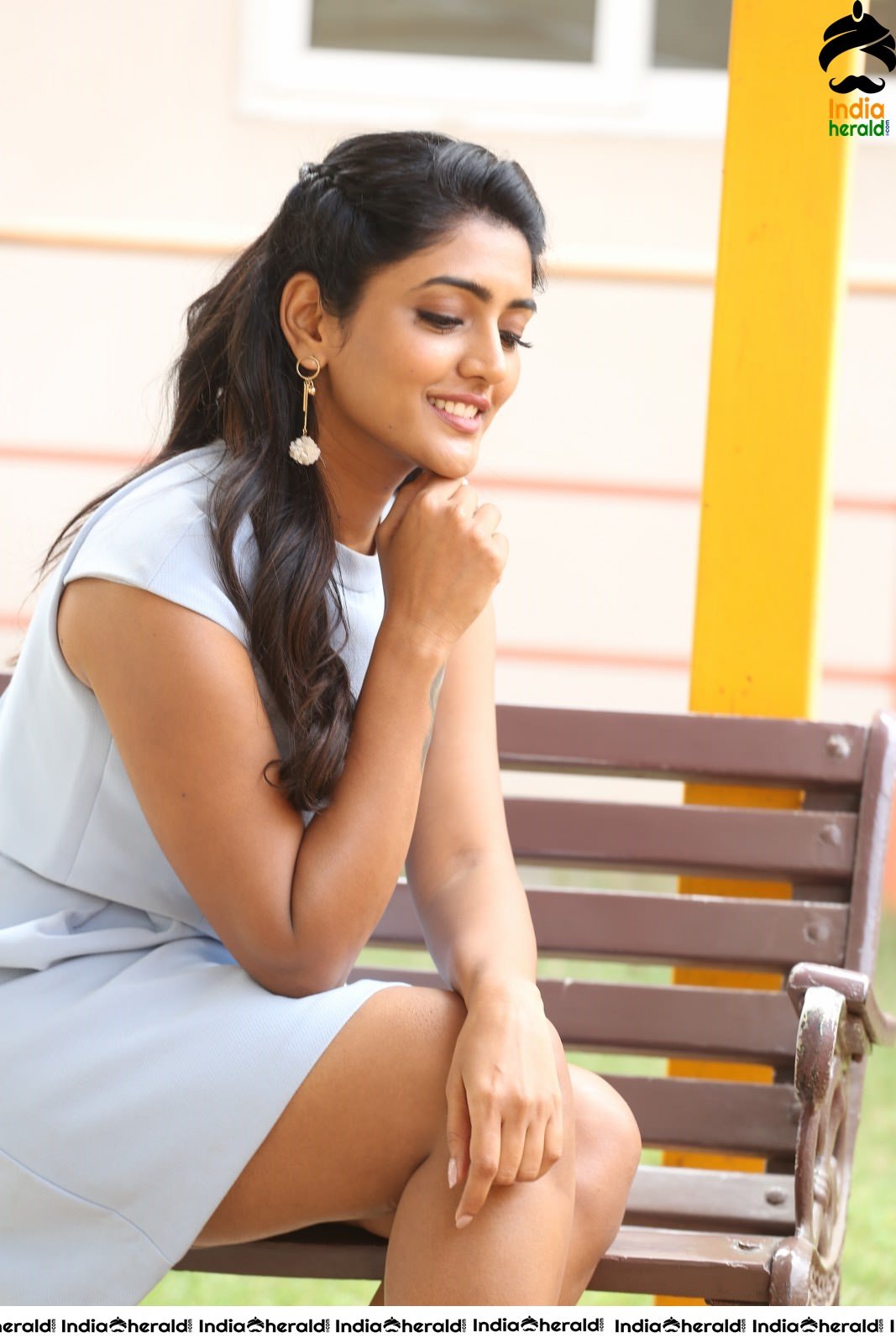 Eesha Rebba shows her Dusky Hot Thighs while sitting Cross Legged Set 2