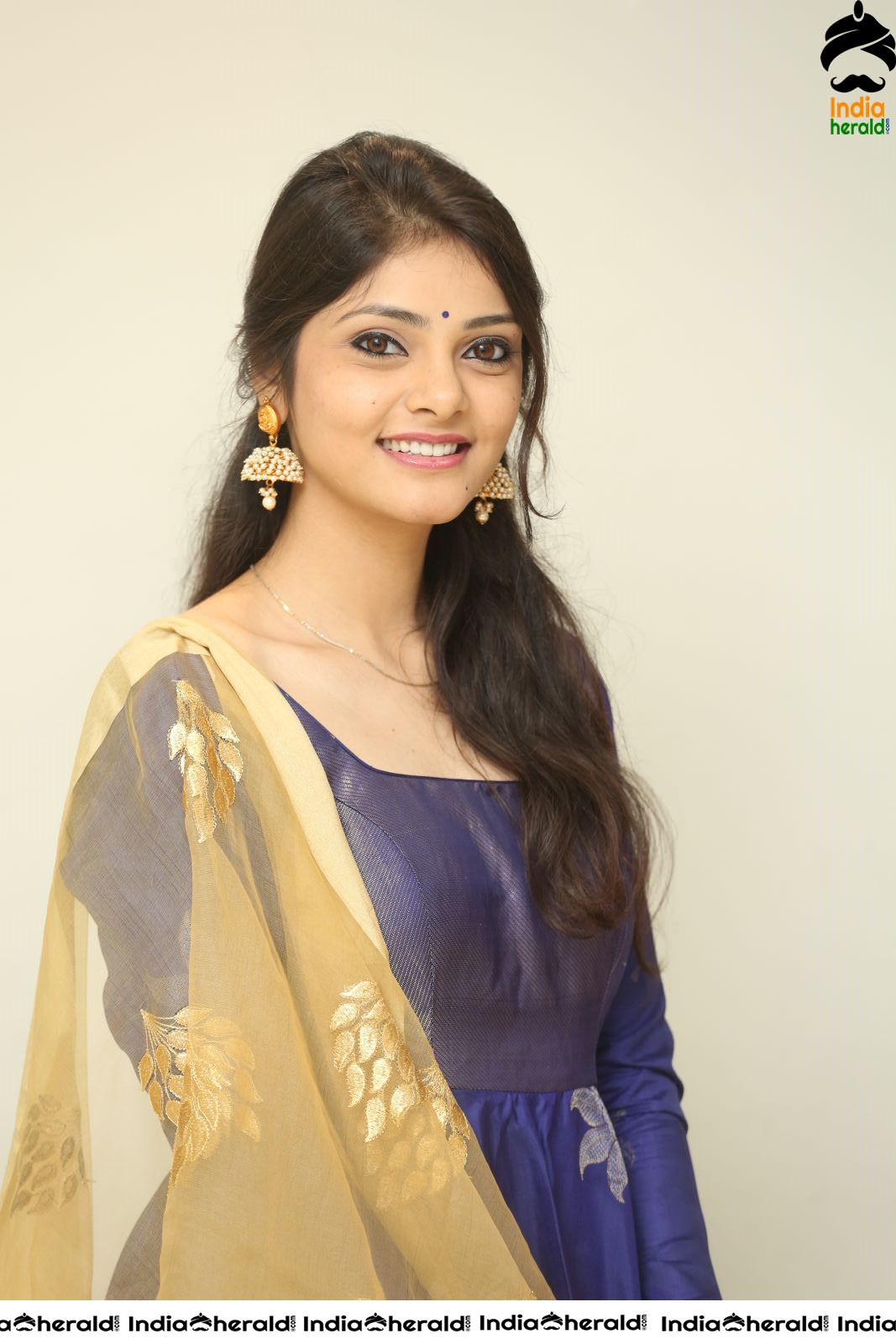 Elegant Rahasya looking pretty in Blue Chudidar Set 2