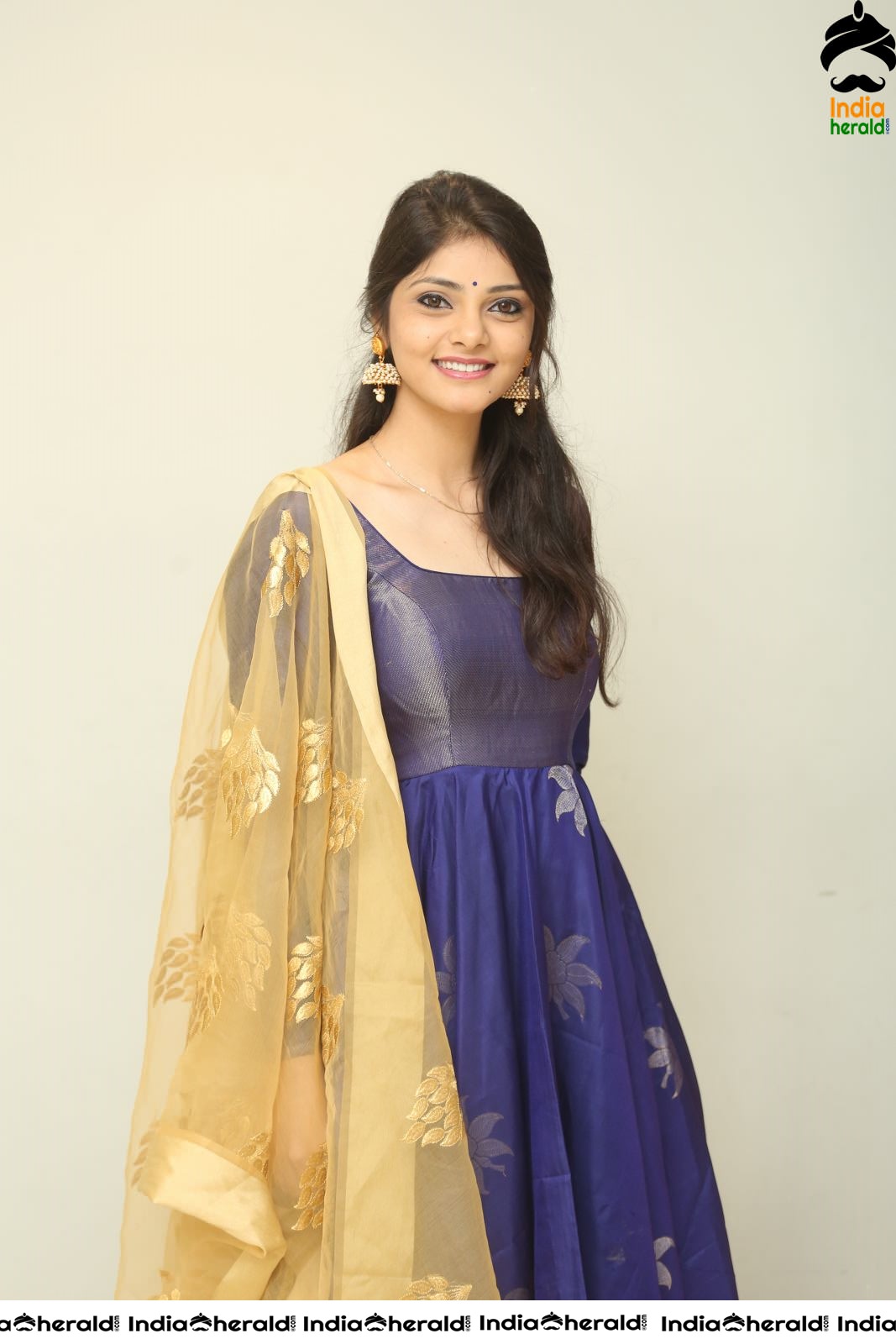 Elegant Rahasya looking pretty in Blue Chudidar Set 2