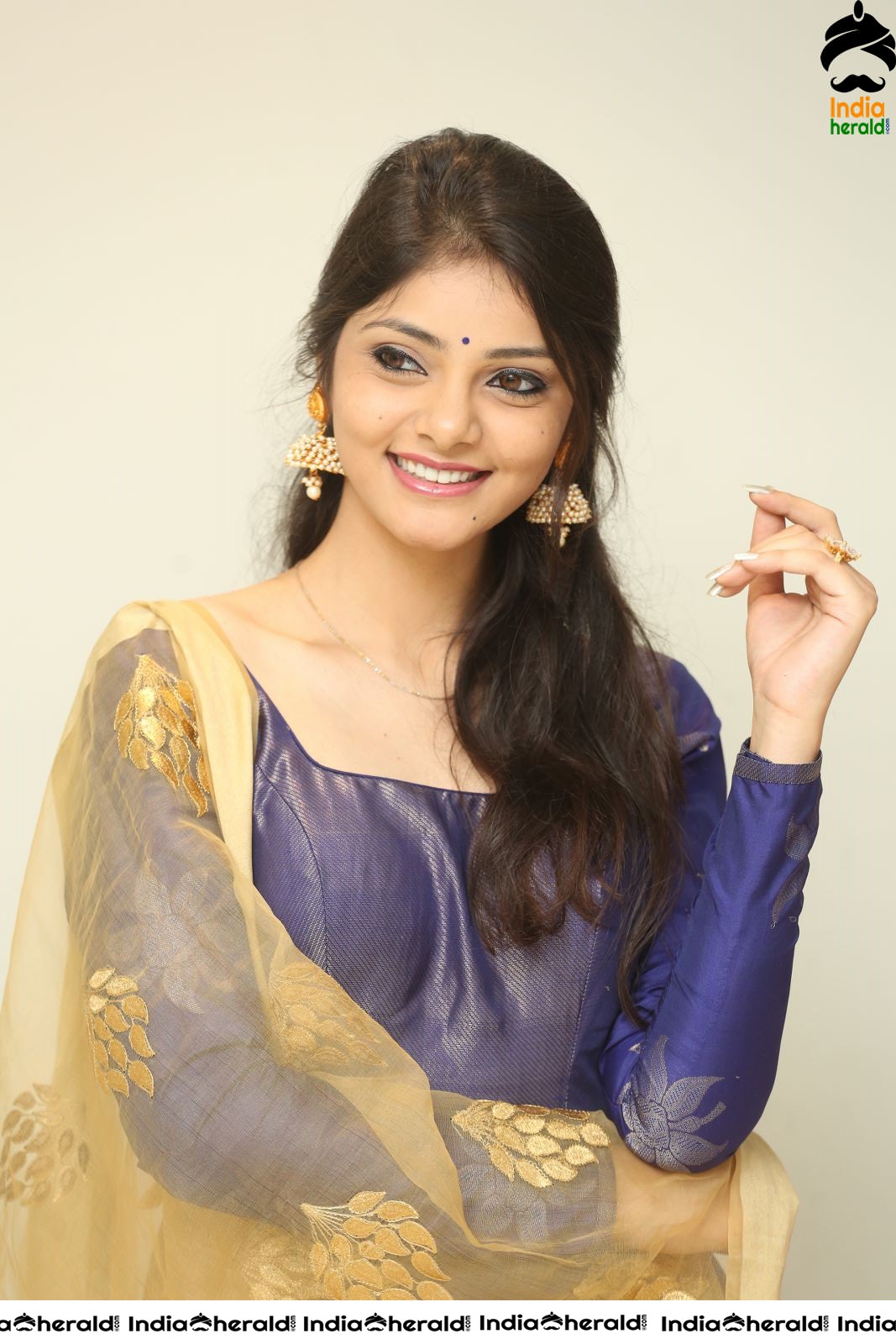 Elegant Rahasya looking pretty in Blue Chudidar Set 2