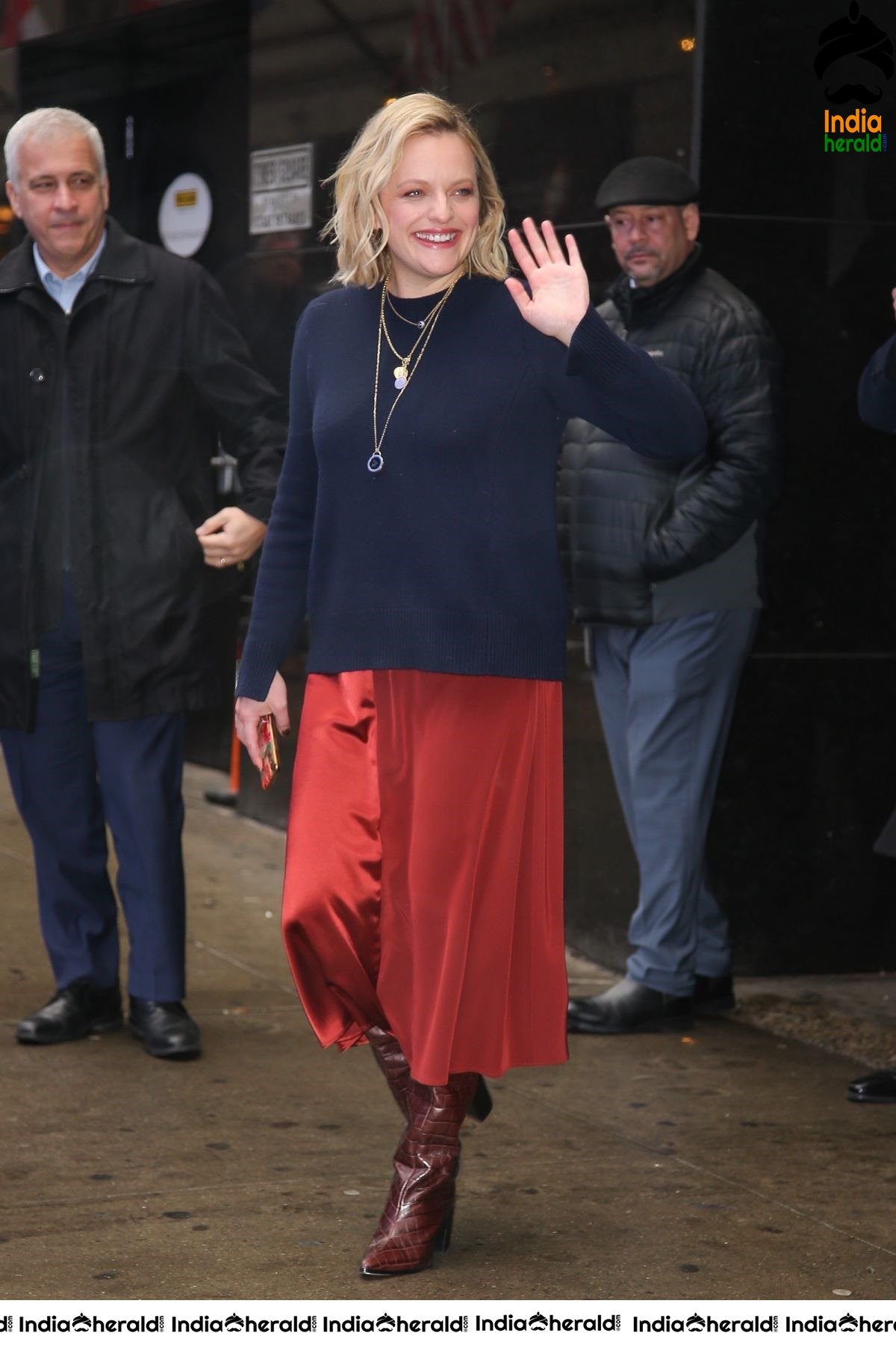 Elisabeth Moss Photos as she Leaves the Good Morning America studios in NYC