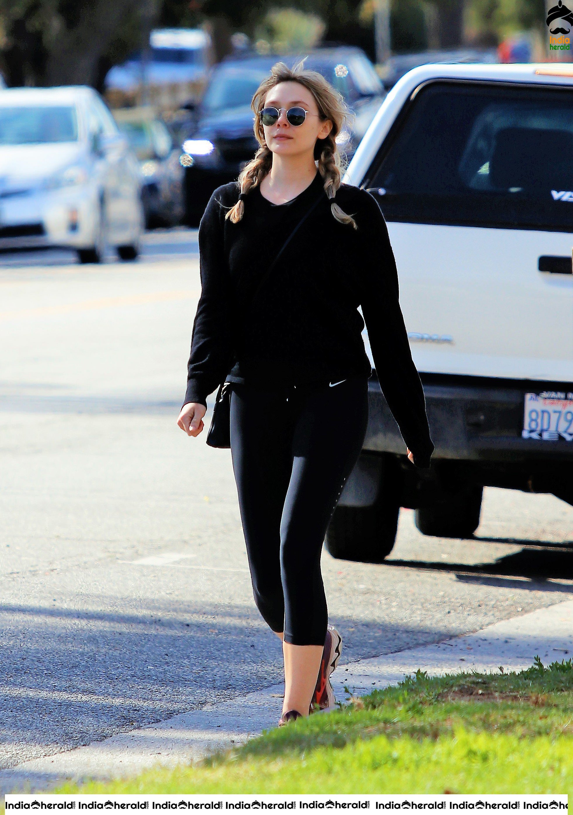 Elizabeth Olsen caught by Paparazzi while she was out in Los Angeles