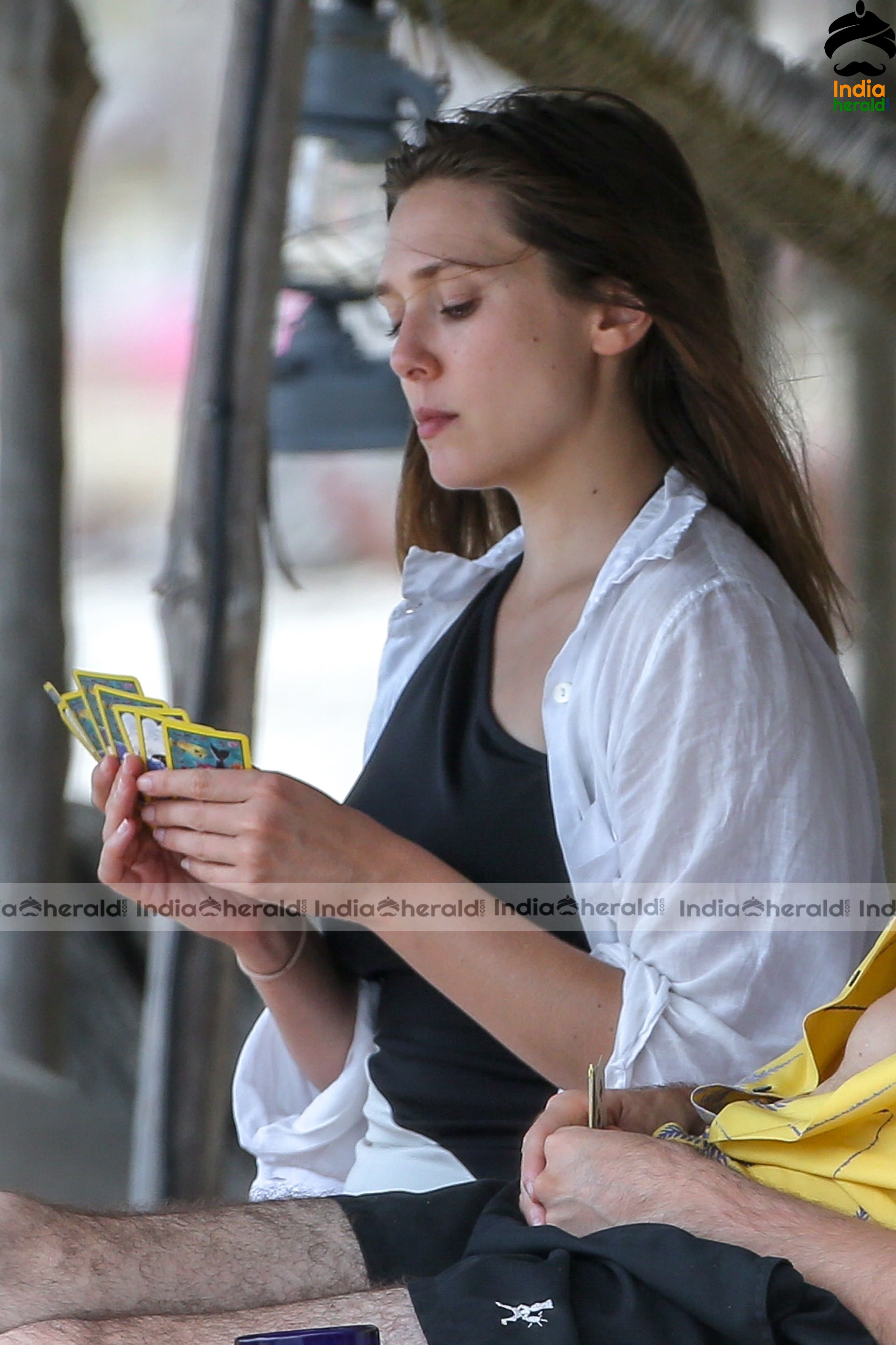 Elizabeth Olsen with her Boyfriend at a Beach in Mexico Set 1