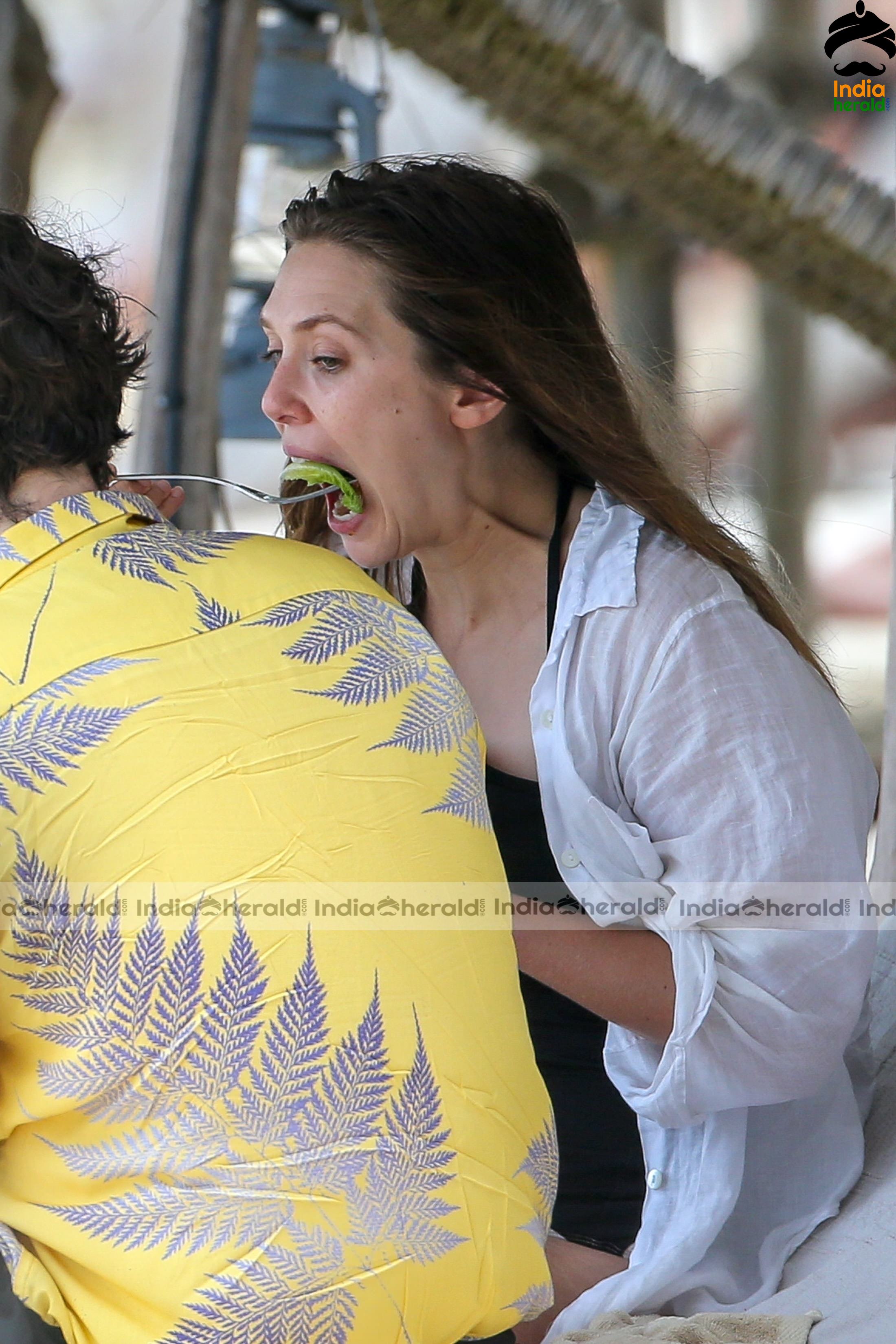 Elizabeth Olsen with her Boyfriend at a Beach in Mexico Set 1