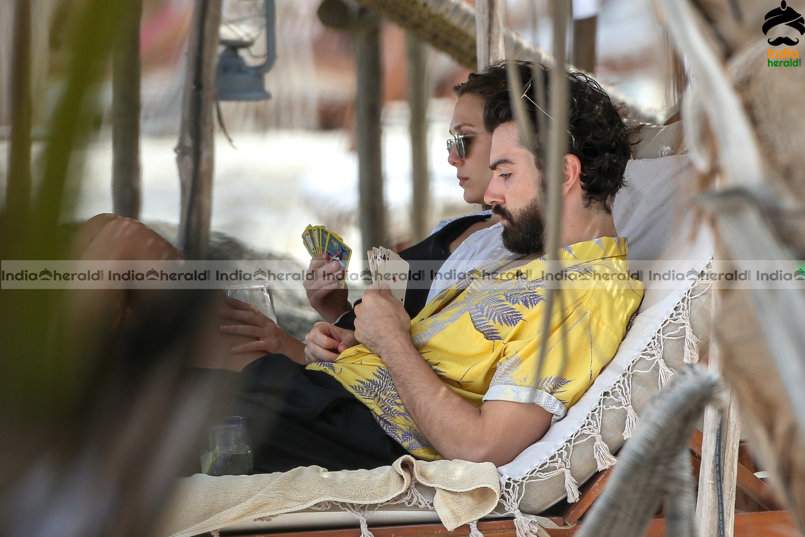 Elizabeth Olsen with her Boyfriend at a Beach in Mexico Set 1