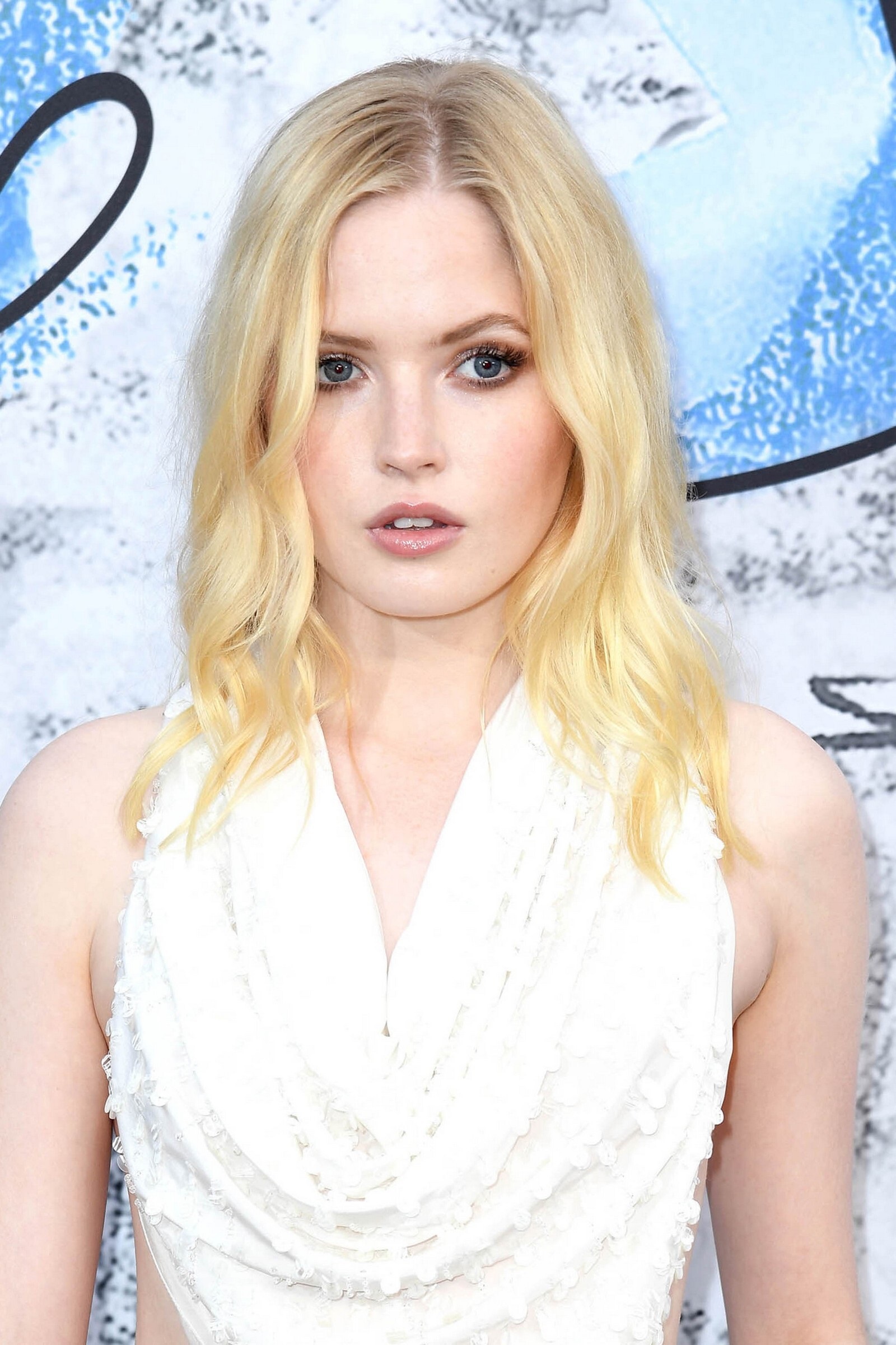 Ellie Bamber At Sarpentive Gallery Summer Party In London