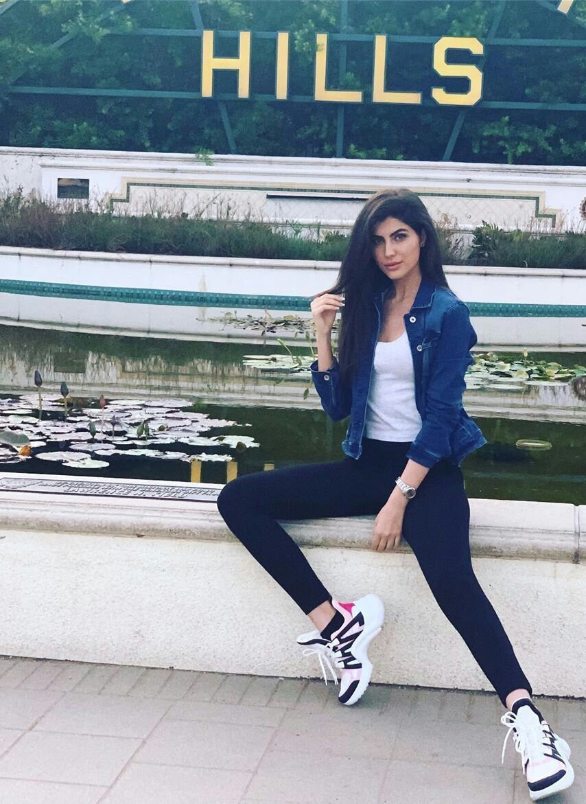 Elnaaz Zoya Stylish Stills From Beverly Hills