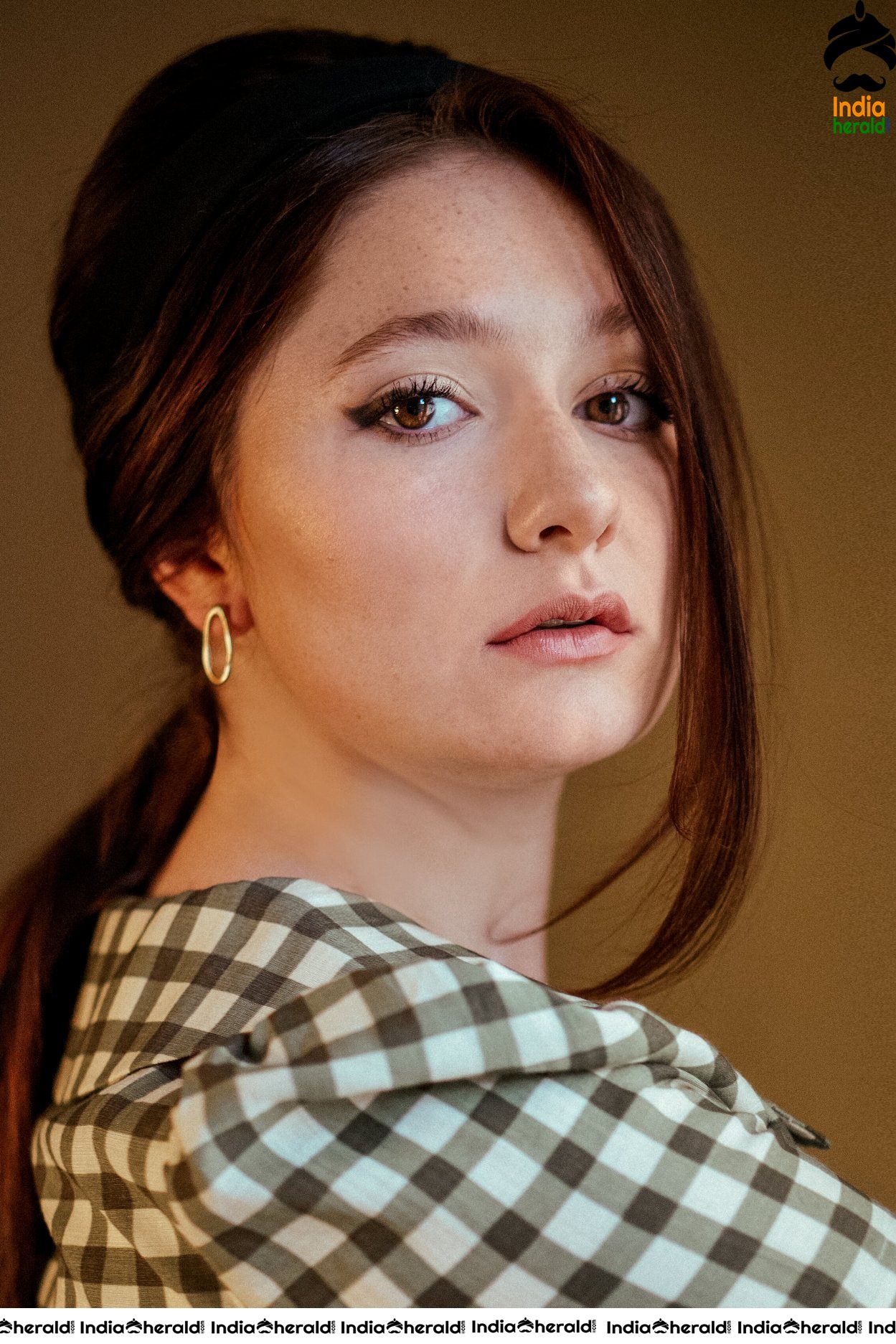 Emma Kenney Looking Hot for Samantha Annis photoshoot