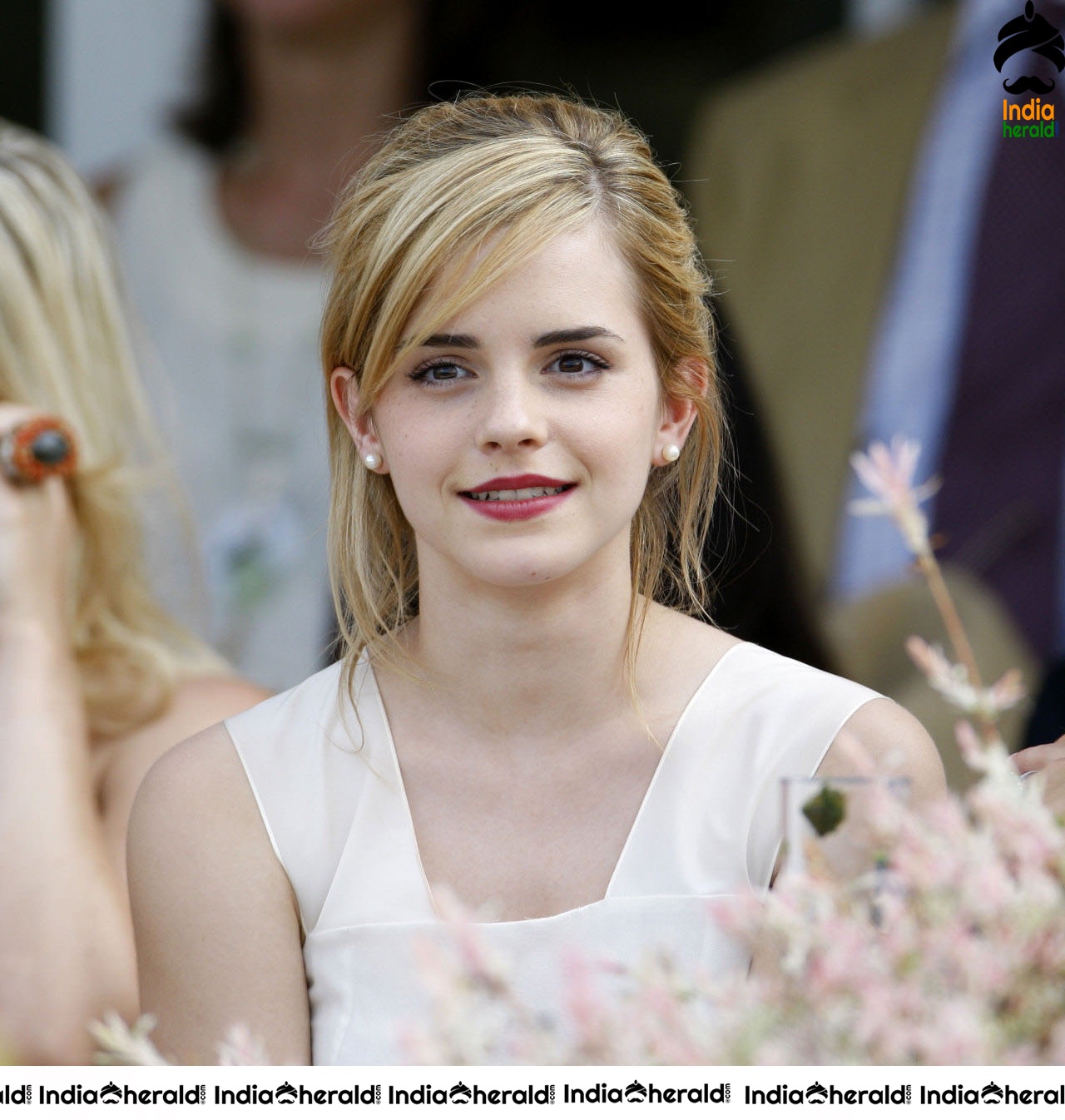 Emma Watson at Cartier International Polo in Windsor Set 4