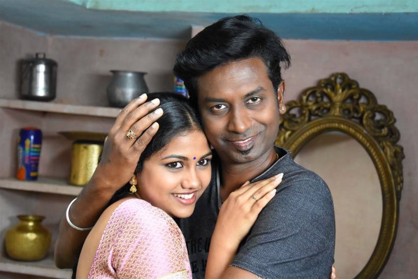 Enakku Innum Kalyanam Agala Tamil Movie Hot Photos Set 2