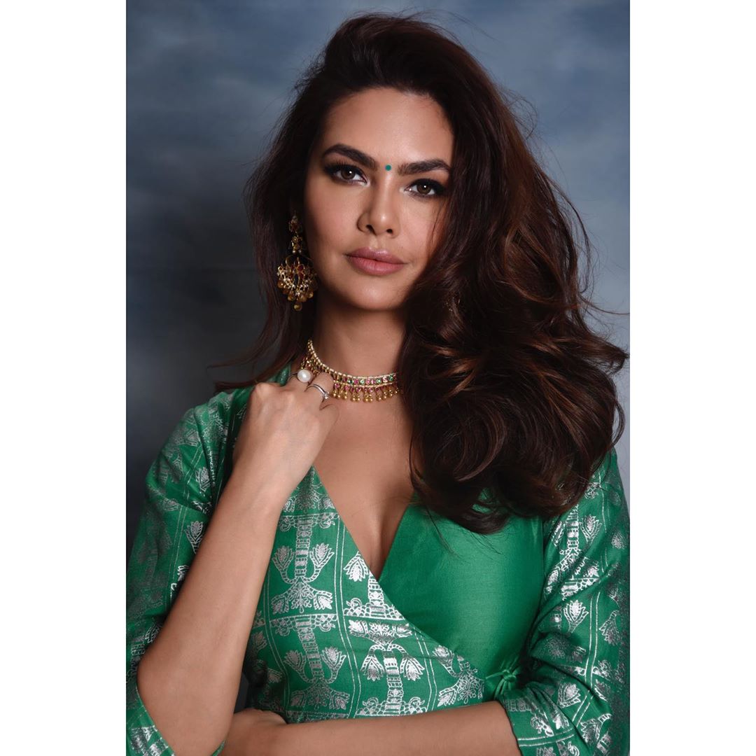 Esha Egupta Is Looking Hot And Sexy In Green Colour Dress