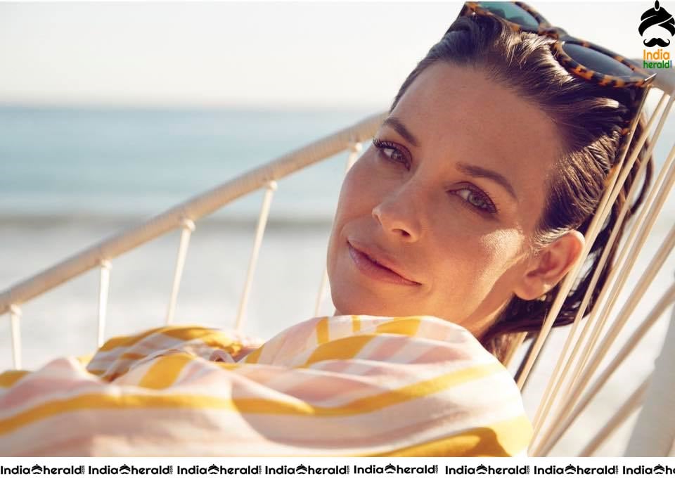 Evangeline Lilly Hot and Cute Photos Compilation Set 3