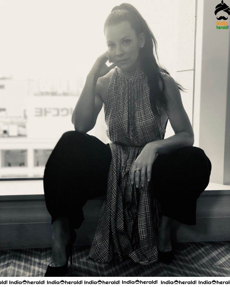 Evangeline Lilly Hot and Cute Photos Compilation Set 6