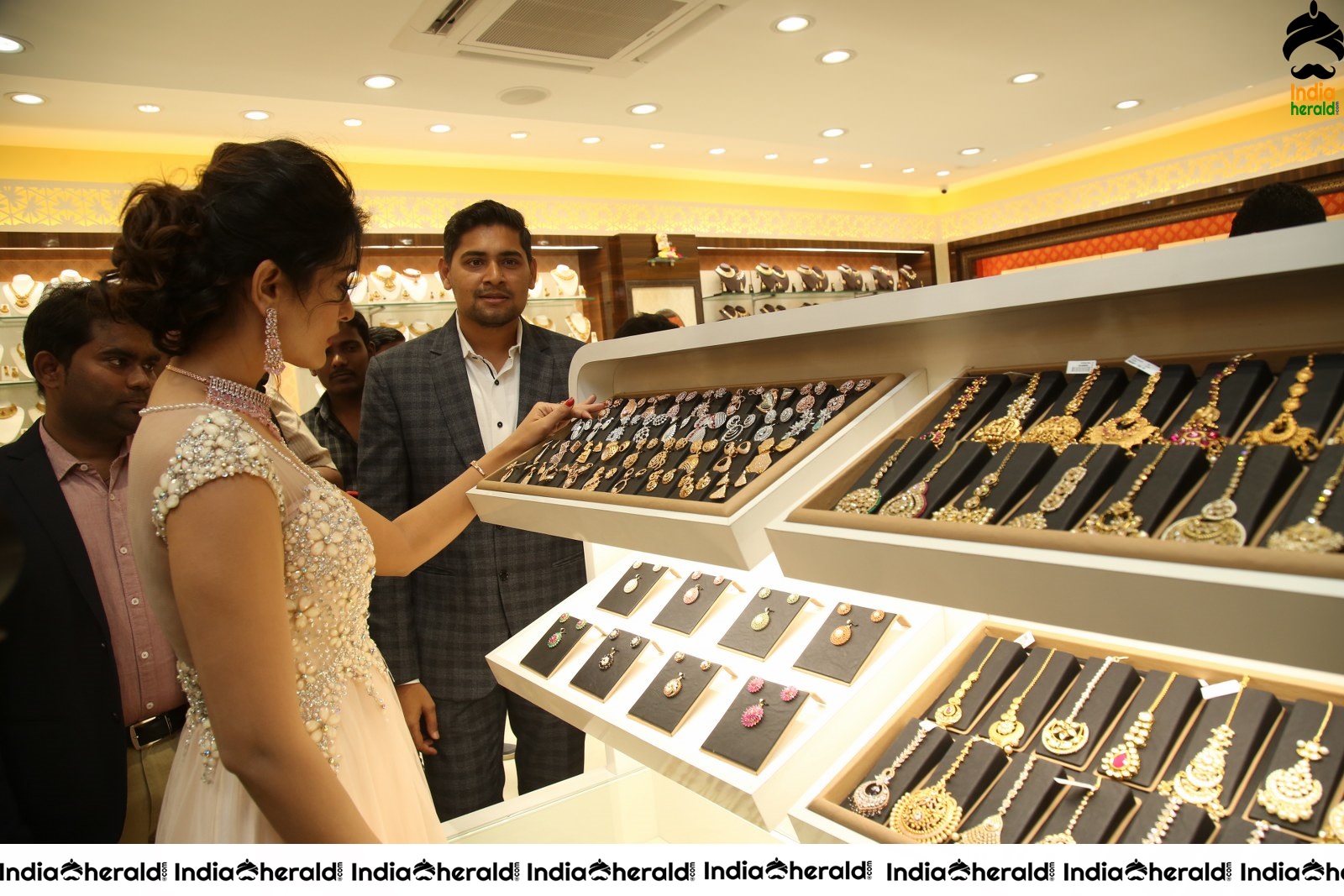 Fashion Jewellery Launch by Payal Rajput Set 4