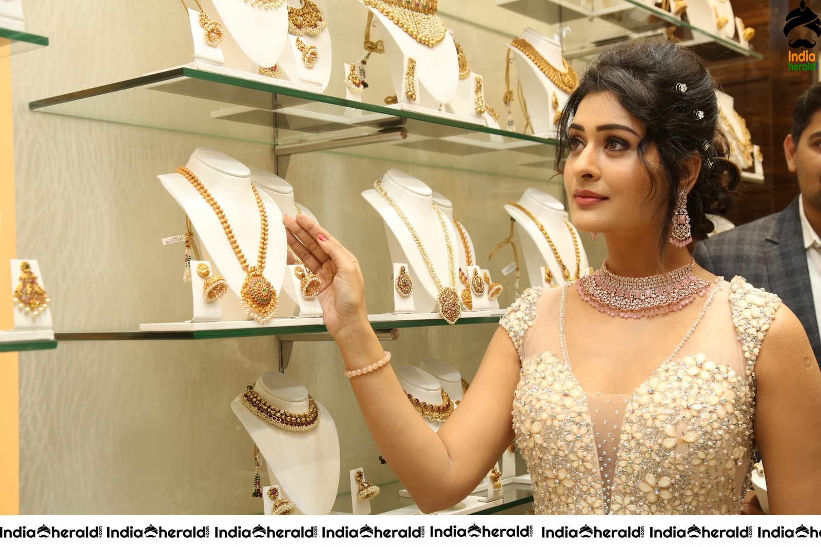 Fashion Jewellery Launch by Payal Rajput Set 4