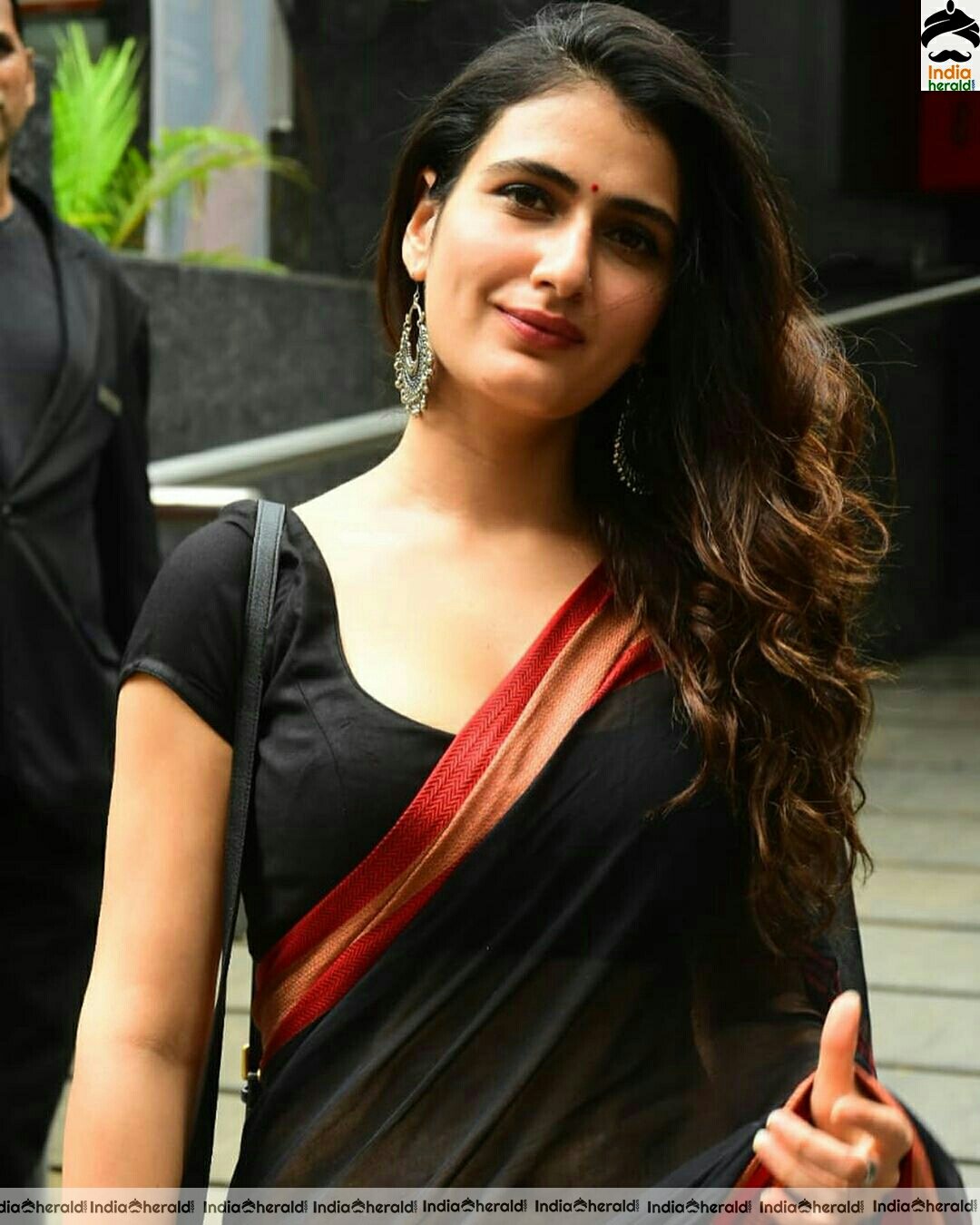 Fatima Sana Sheikh hot in Transparent Saree