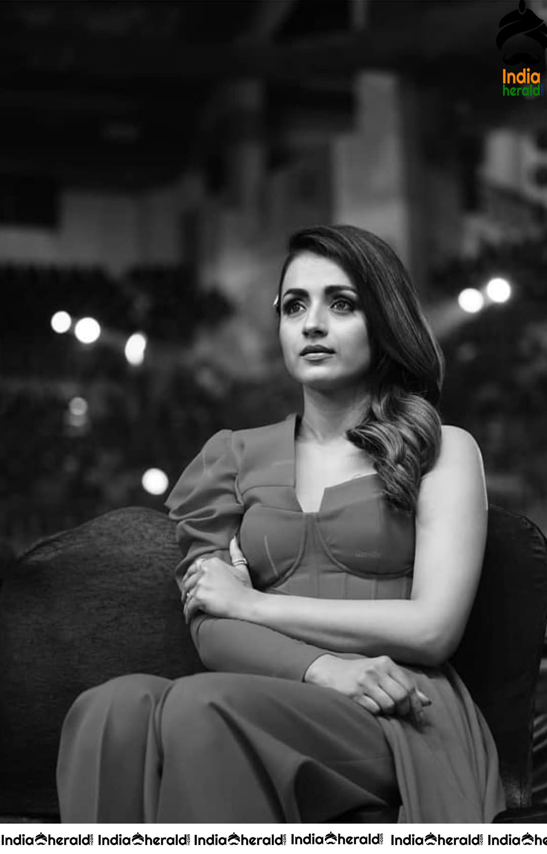 Few more clicks of the ever gorgeous Trisha from the recently held Filmfare Awards South event