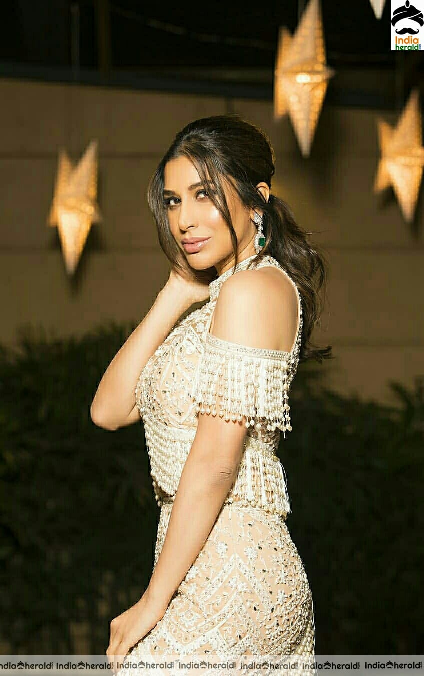 Fiery looks by Sophie Choudry
