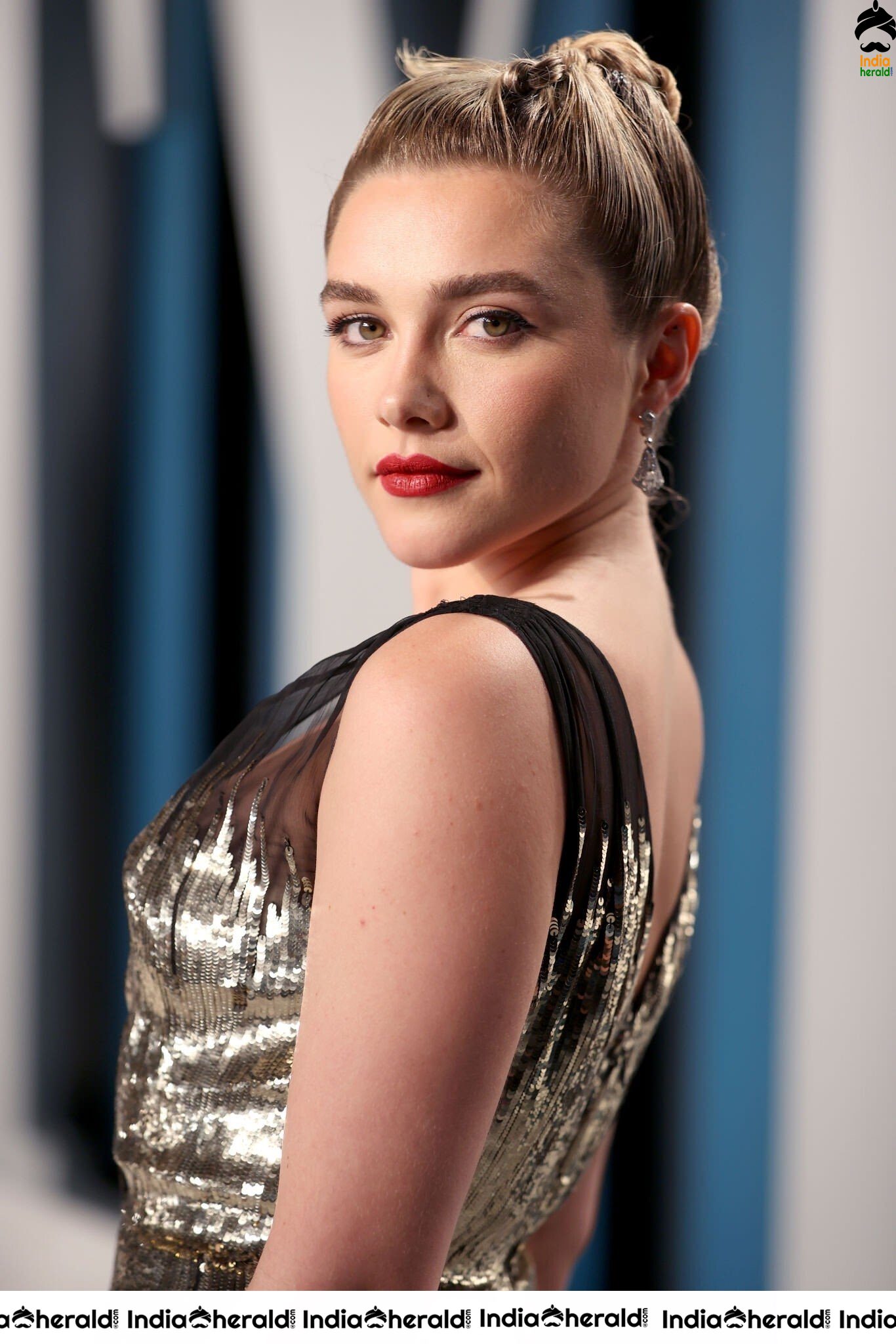 Florence Pugh at Vanity Fair Oscar Party in Beverly Hills Set 1