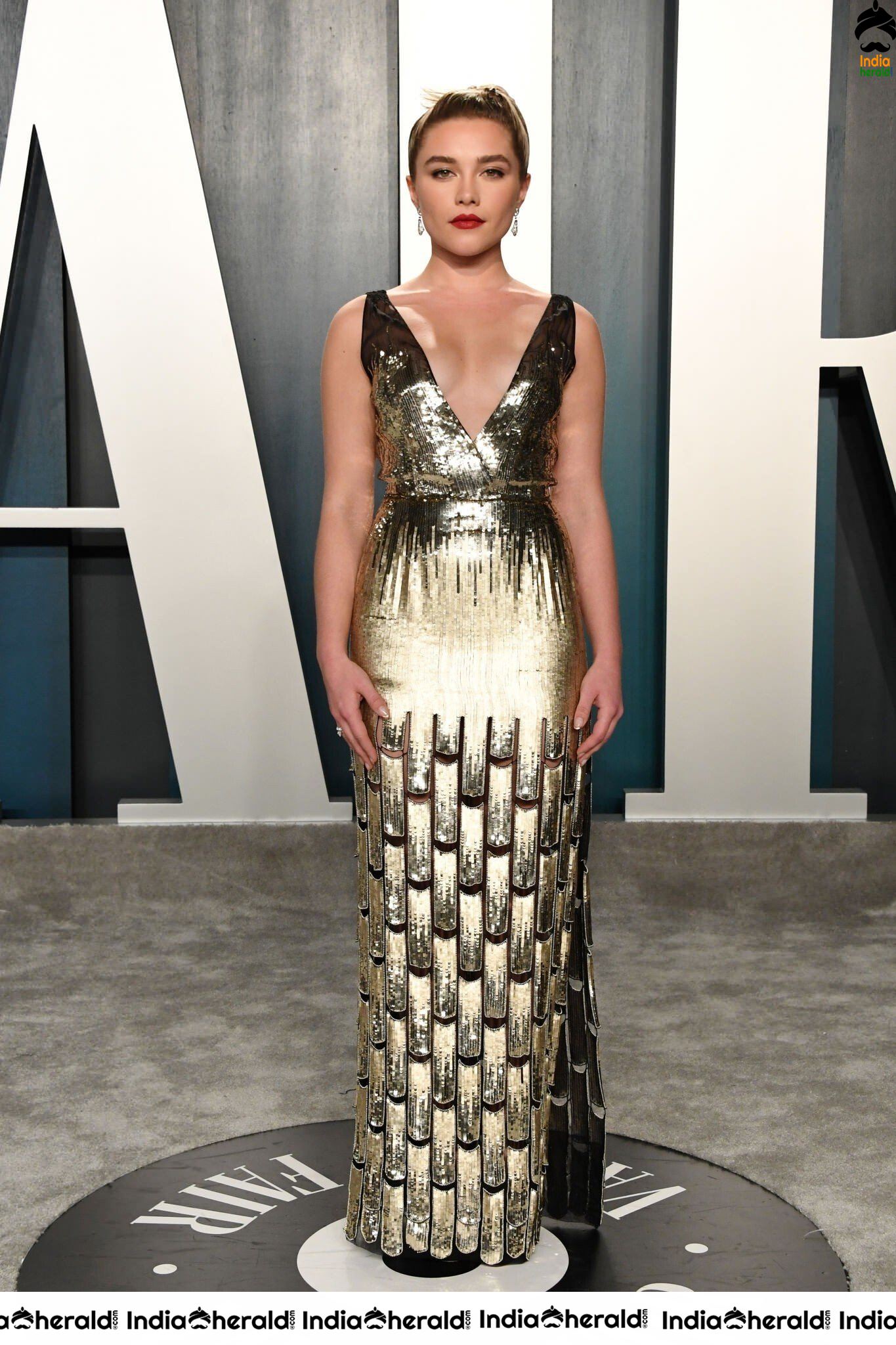 Florence Pugh at Vanity Fair Oscar Party in Beverly Hills Set 1