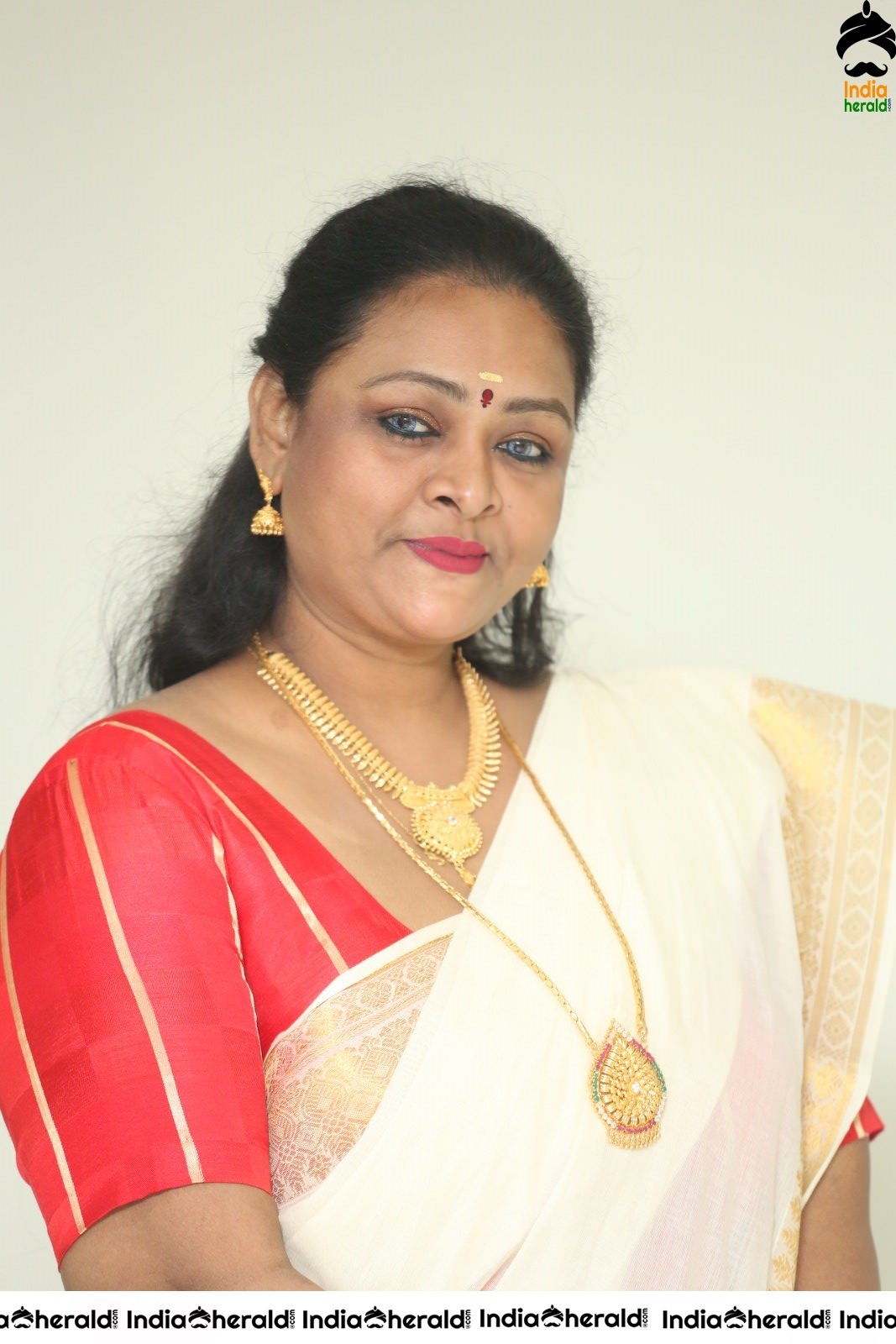 Former Mallu Porn Star Shakeela Stills Set 2