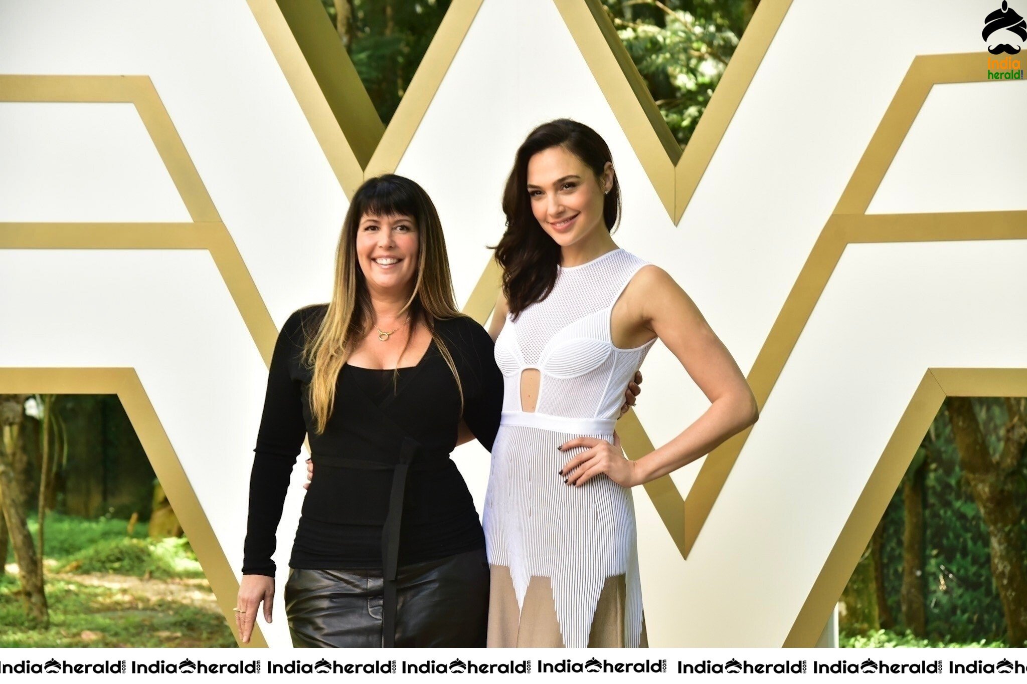 Gal Gadot at Wonder Woman 84 Photocall in Sao Paulo Brazil Set 1