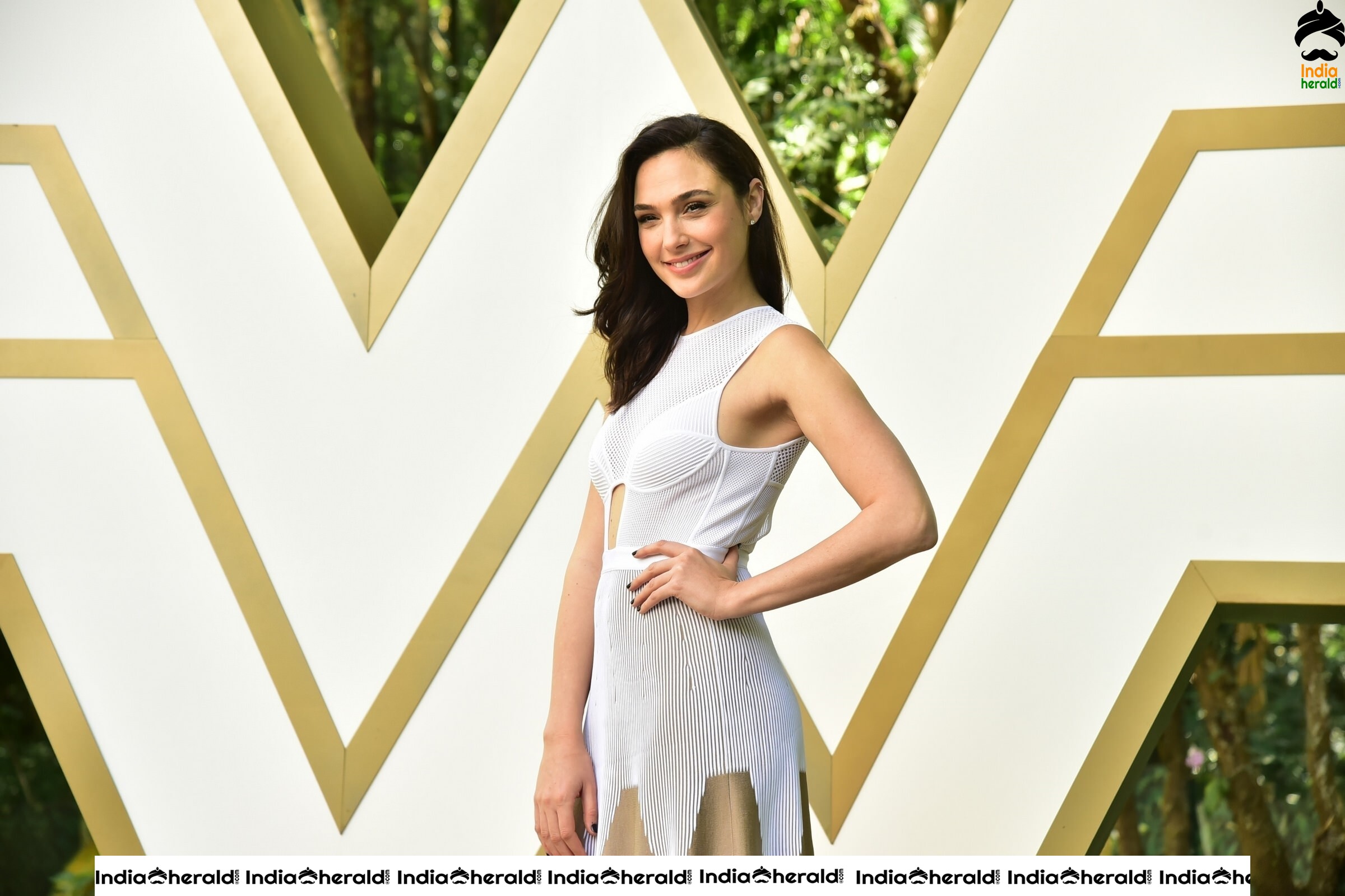 Gal Gadot at Wonder Woman 84 Photocall in Sao Paulo Brazil Set 1