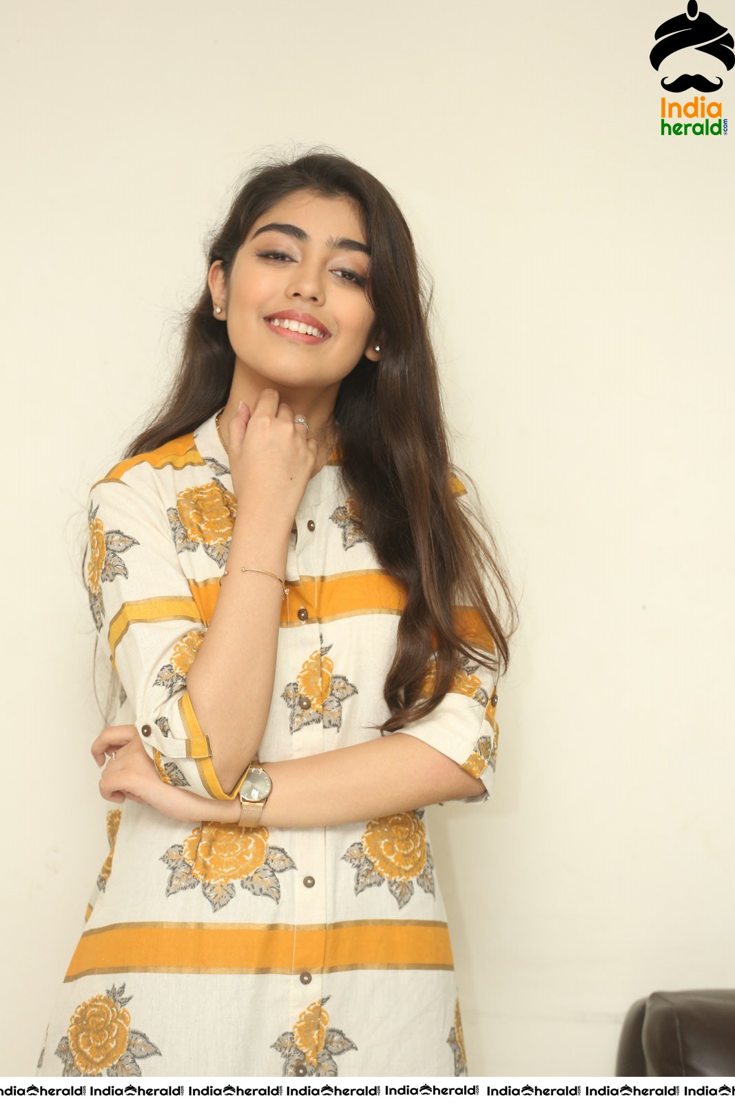 Gargeyi Yellapragada Hot Interview Stills Set 2