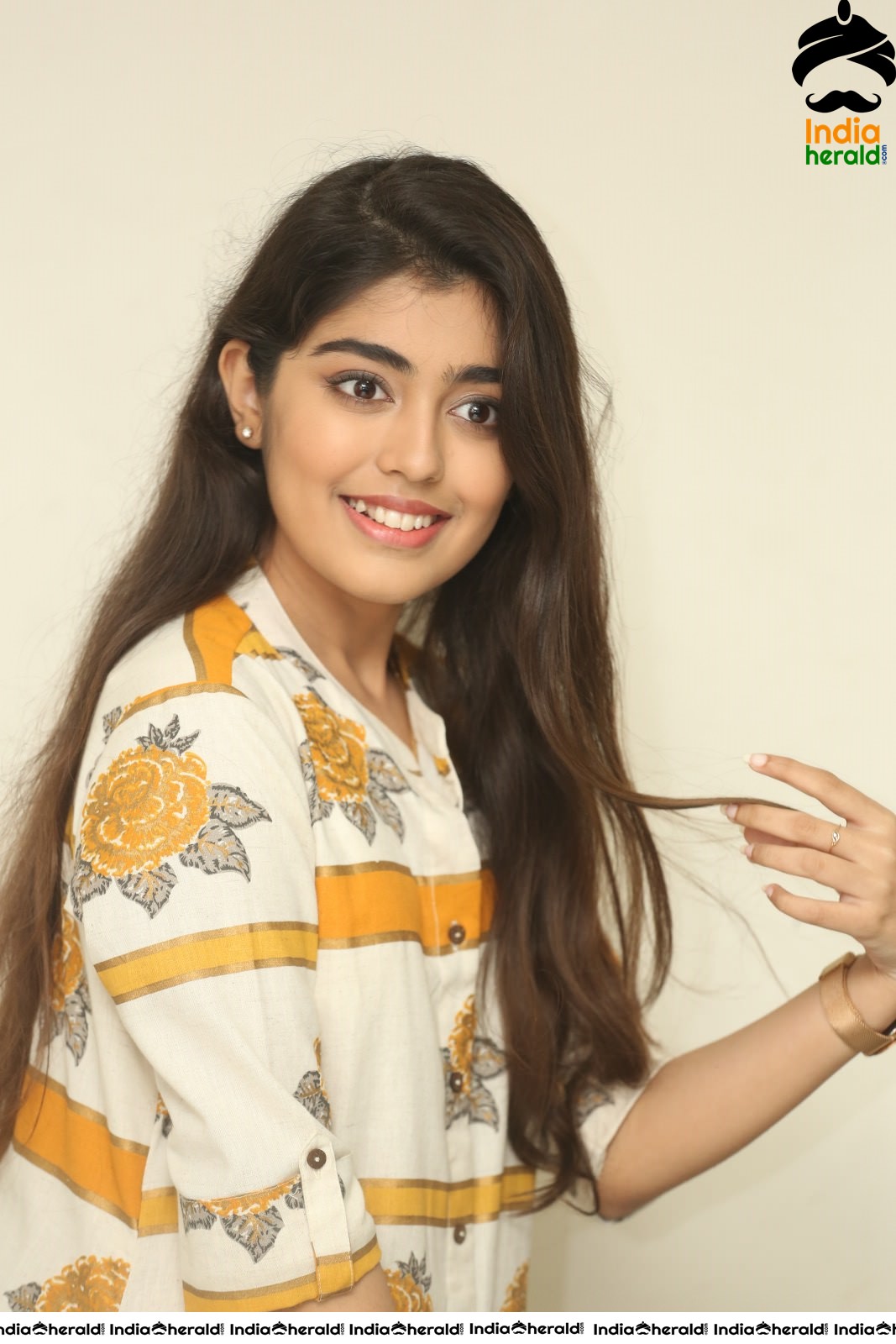 Gargeyi Yellapragada Hot Interview Stills Set 3