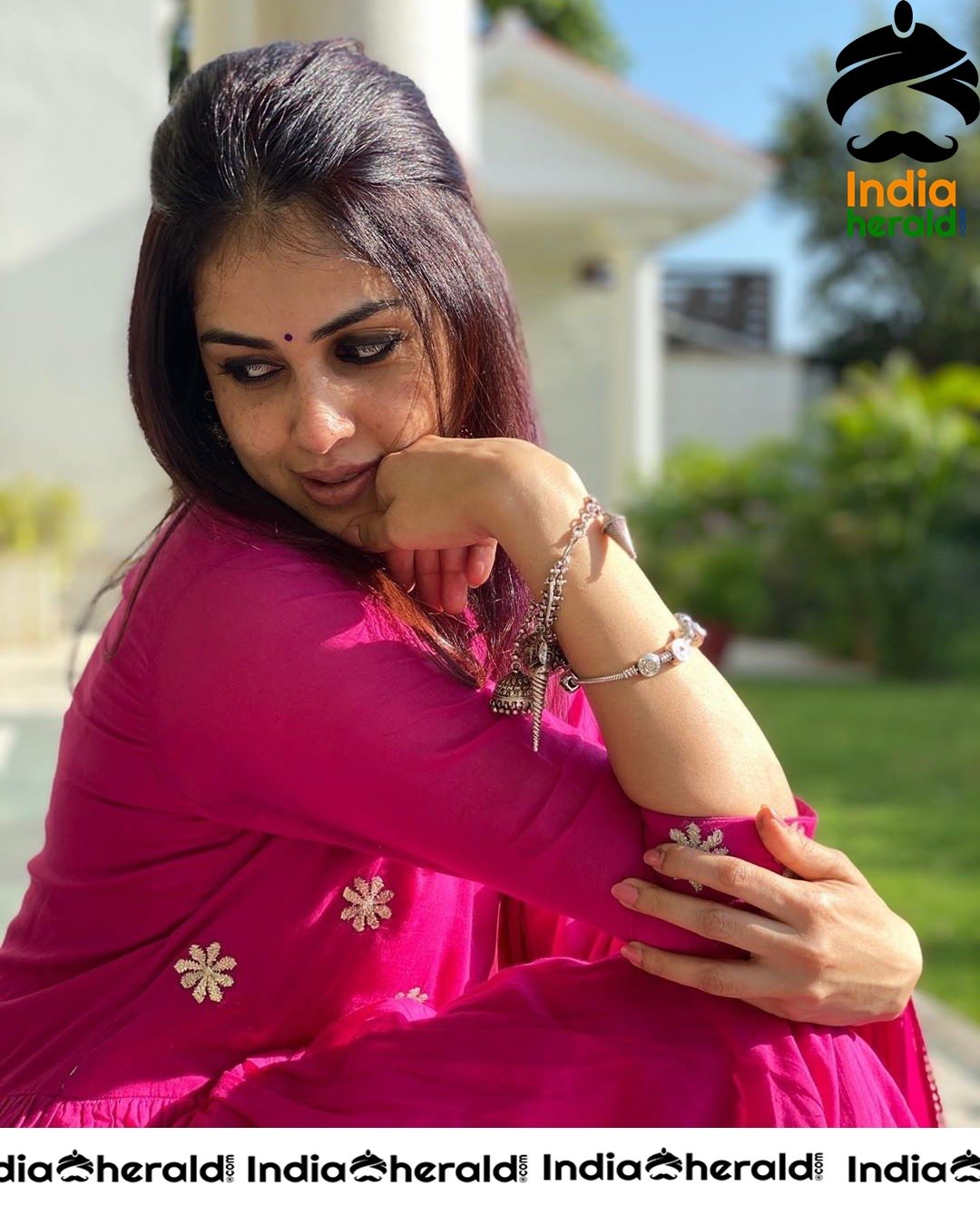 Genelia DSouza Looking So Beautiful