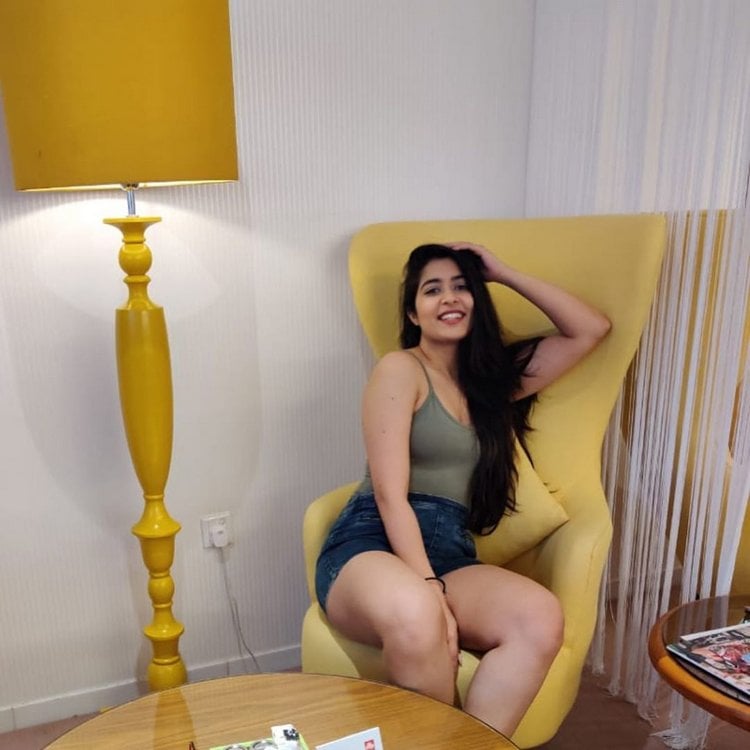 Glamorous Nikita Sharma Raises The Heat To Next Level