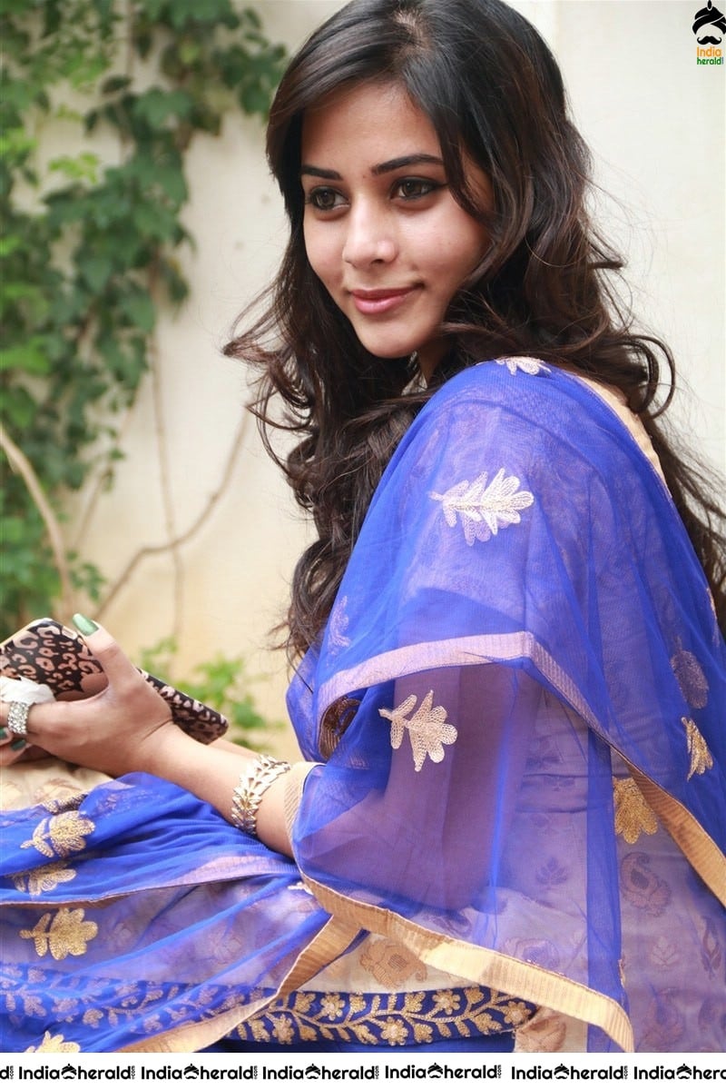 Gorgeous Hot Beauty Suza Kumar Photos compilation Set 1