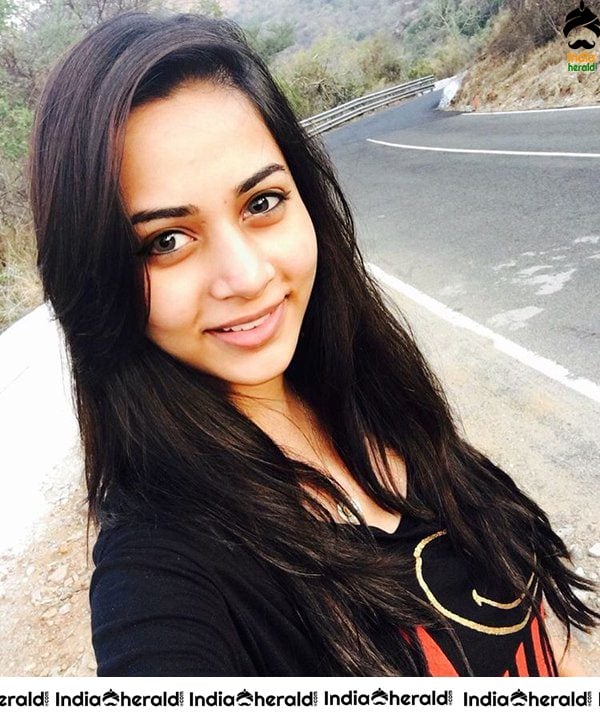 Gorgeous Hot Beauty Suza Kumar Photos compilation Set 1