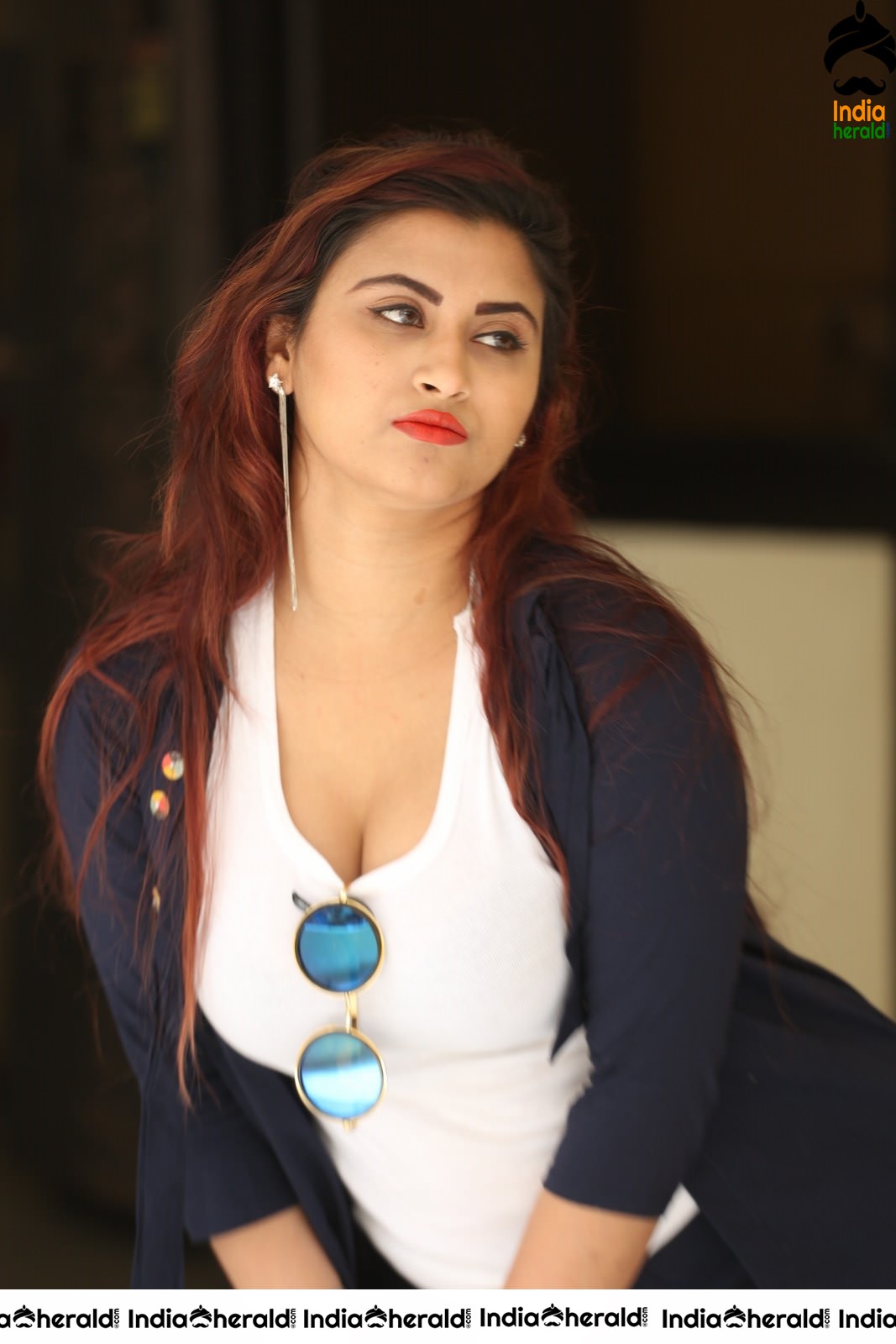 Gunjan Aras Latest Sizzling Clicks Set 1