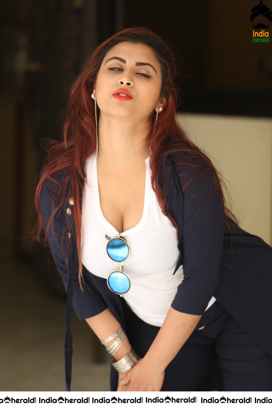 Gunjan Aras Latest Sizzling Clicks Set 1