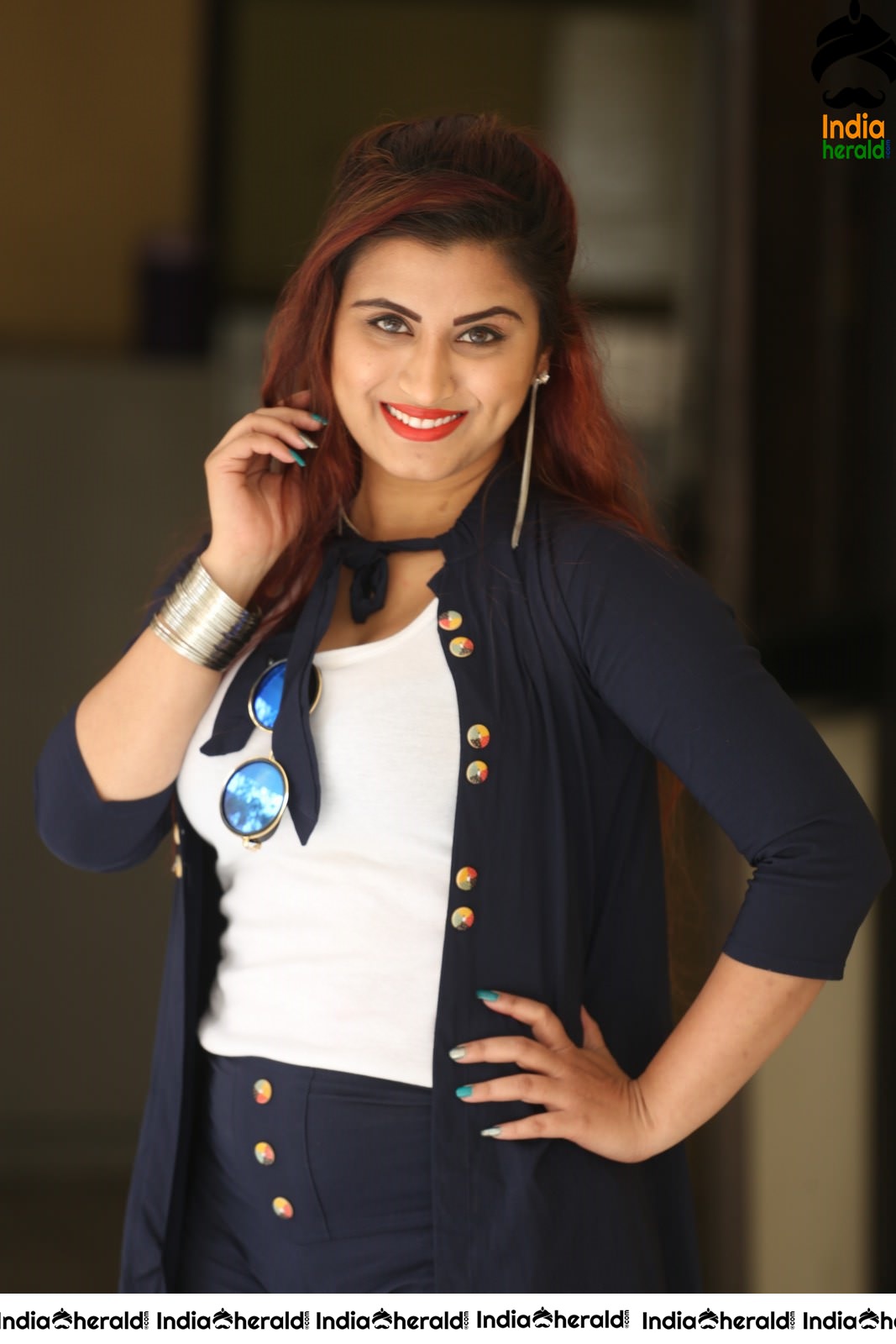 Gunnjan Aras Latest Stills Set 2