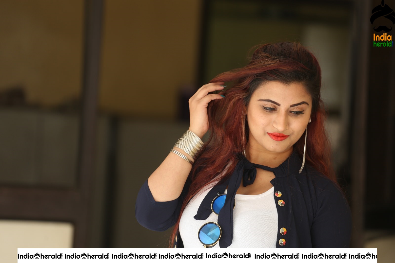 Gunnjan Aras Latest Stills Set 2