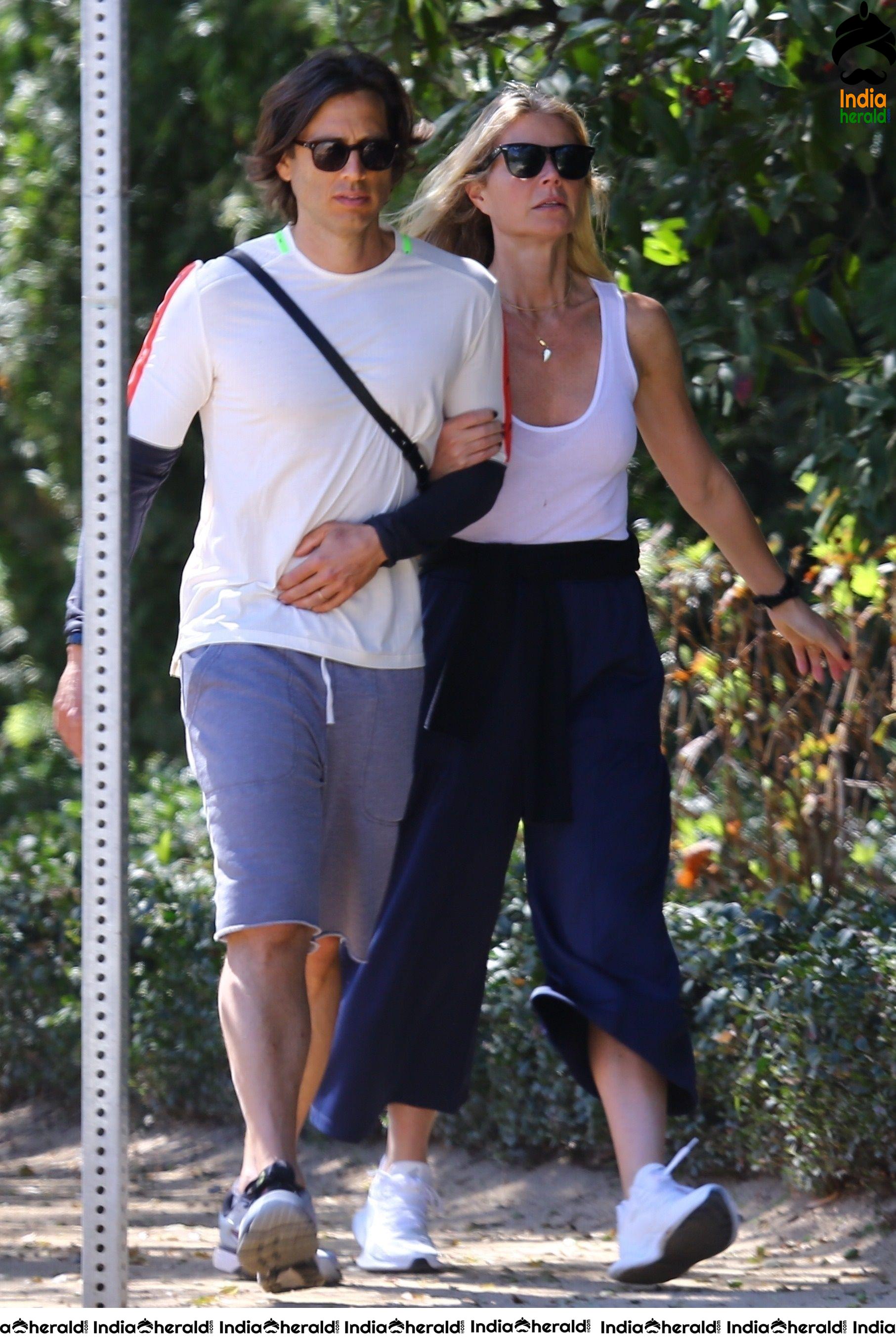 Gwyneth Paltrow Steps out on a sunny Sunday for a weekend walk in Brentwood