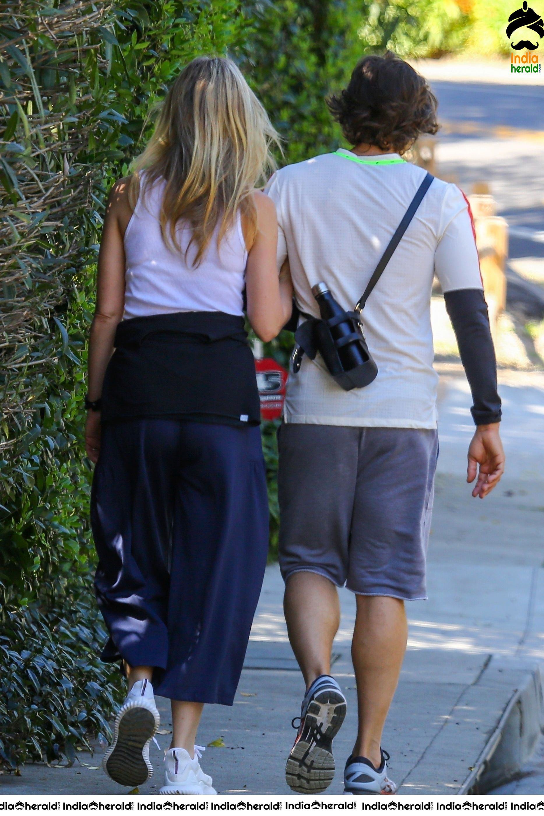 Gwyneth Paltrow Steps out on a sunny Sunday for a weekend walk in Brentwood