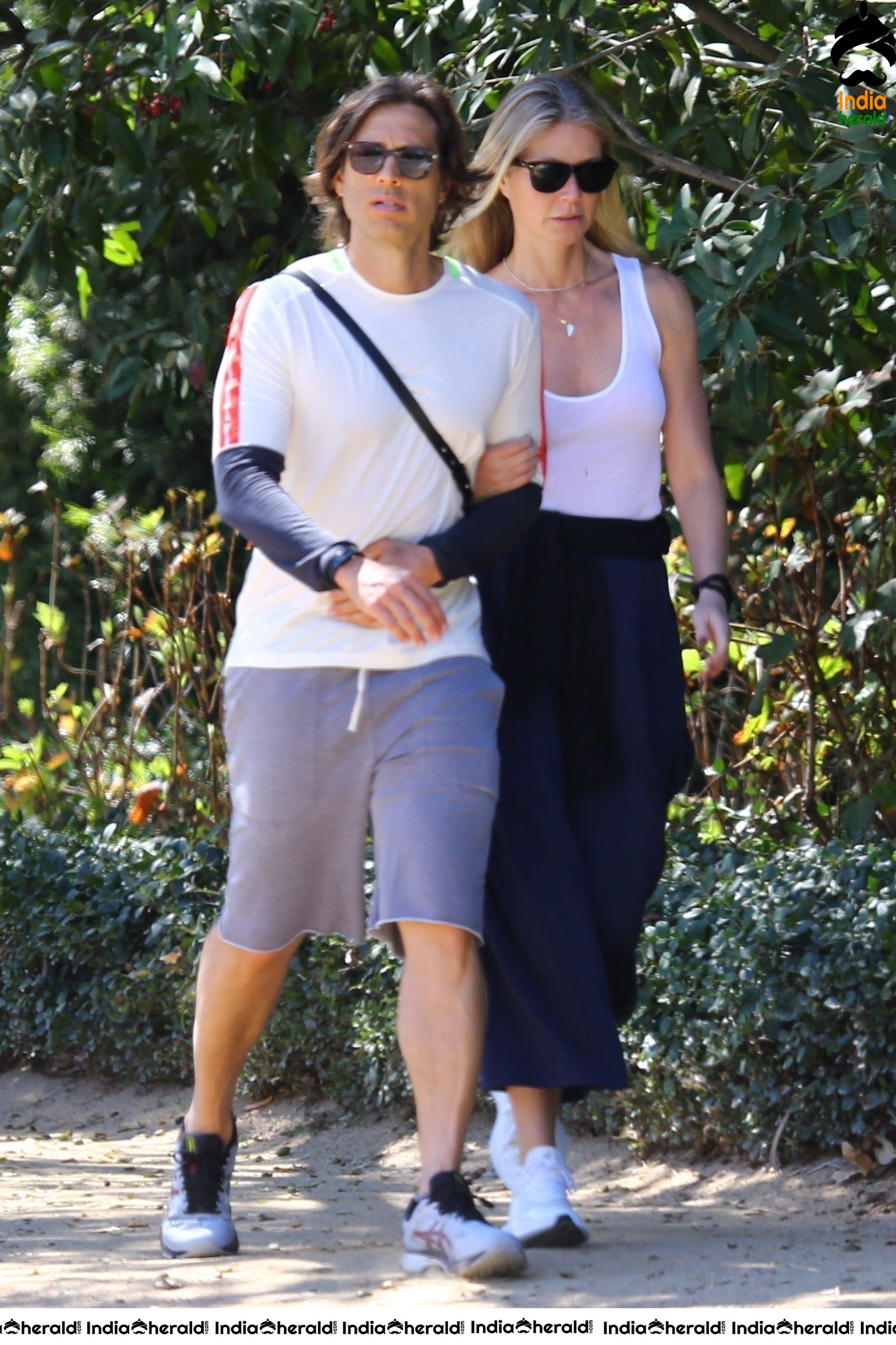 Gwyneth Paltrow Steps out on a sunny Sunday for a weekend walk in Brentwood