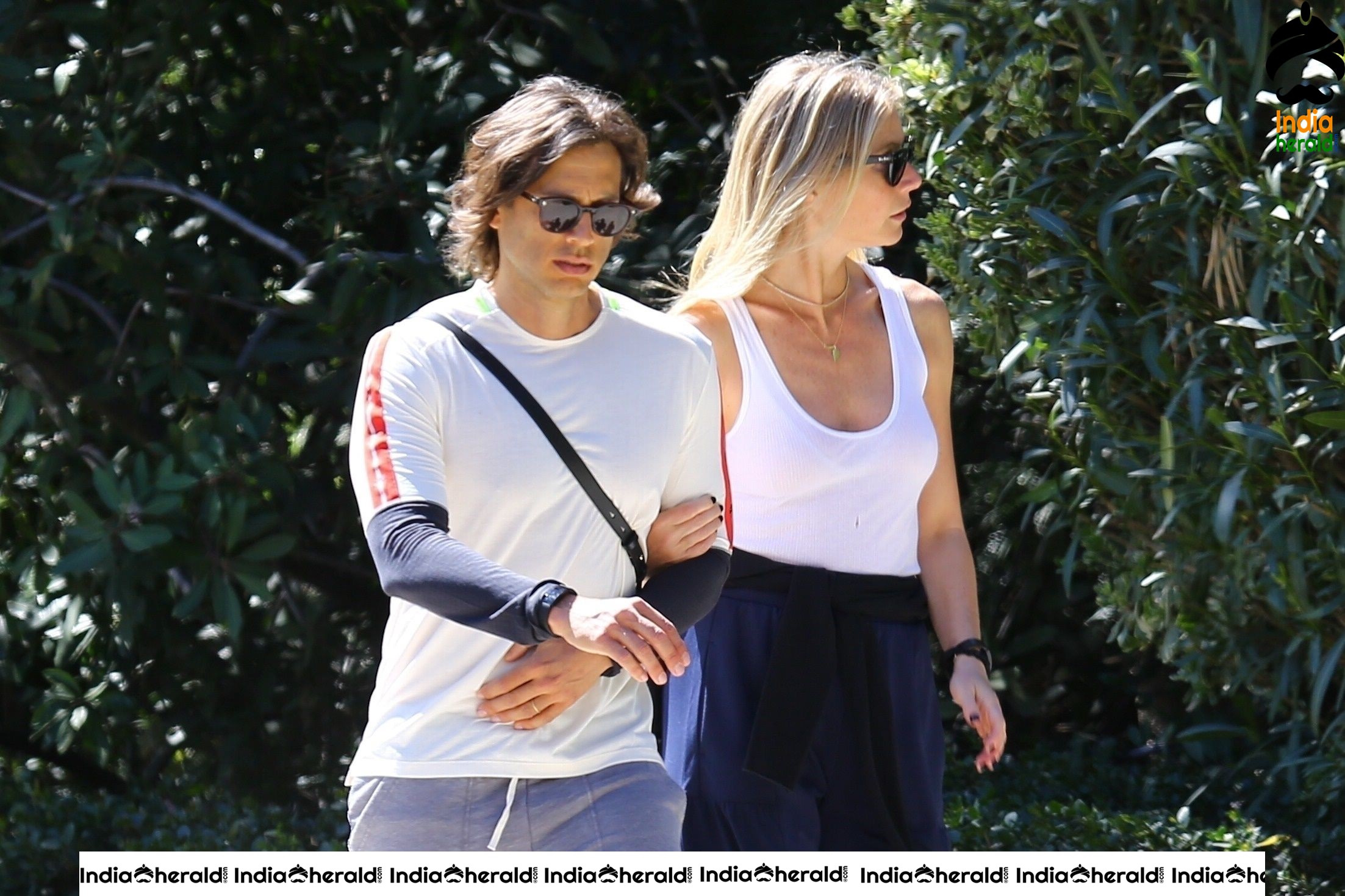 Gwyneth Paltrow Steps out on a sunny Sunday for a weekend walk in Brentwood