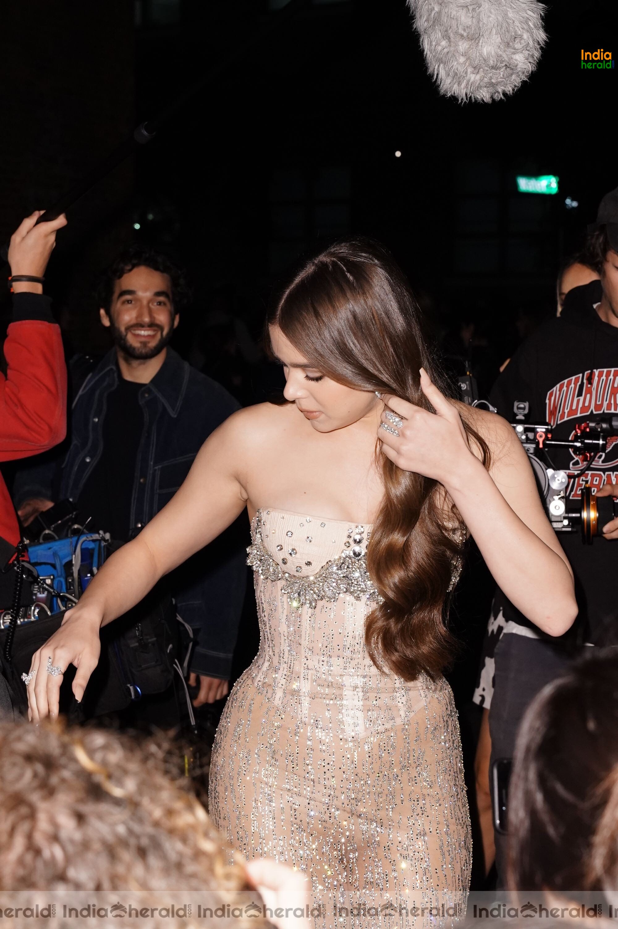 Hailee Steinfeld at Dickinson Premiere in NYC Set 1