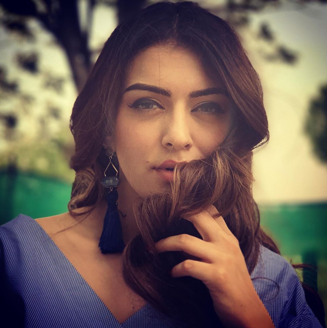 Hansika in her denim