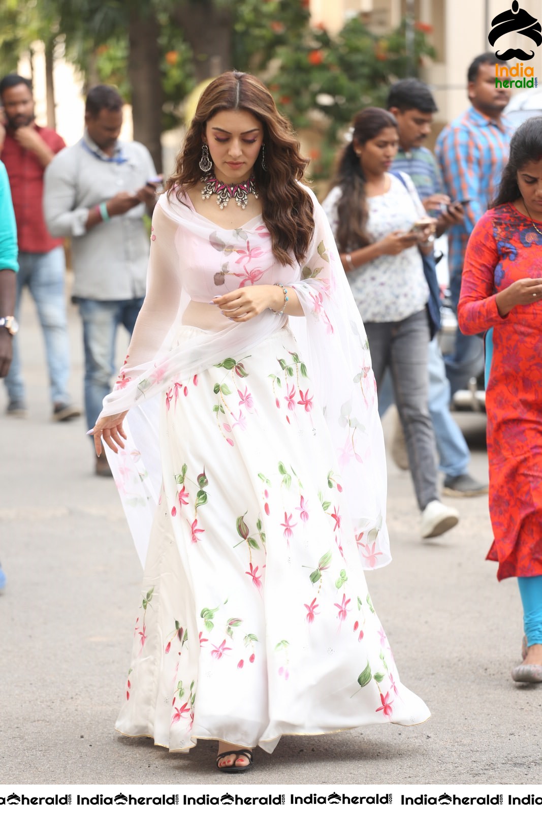 Hansika Looking Angelic in White Set 1